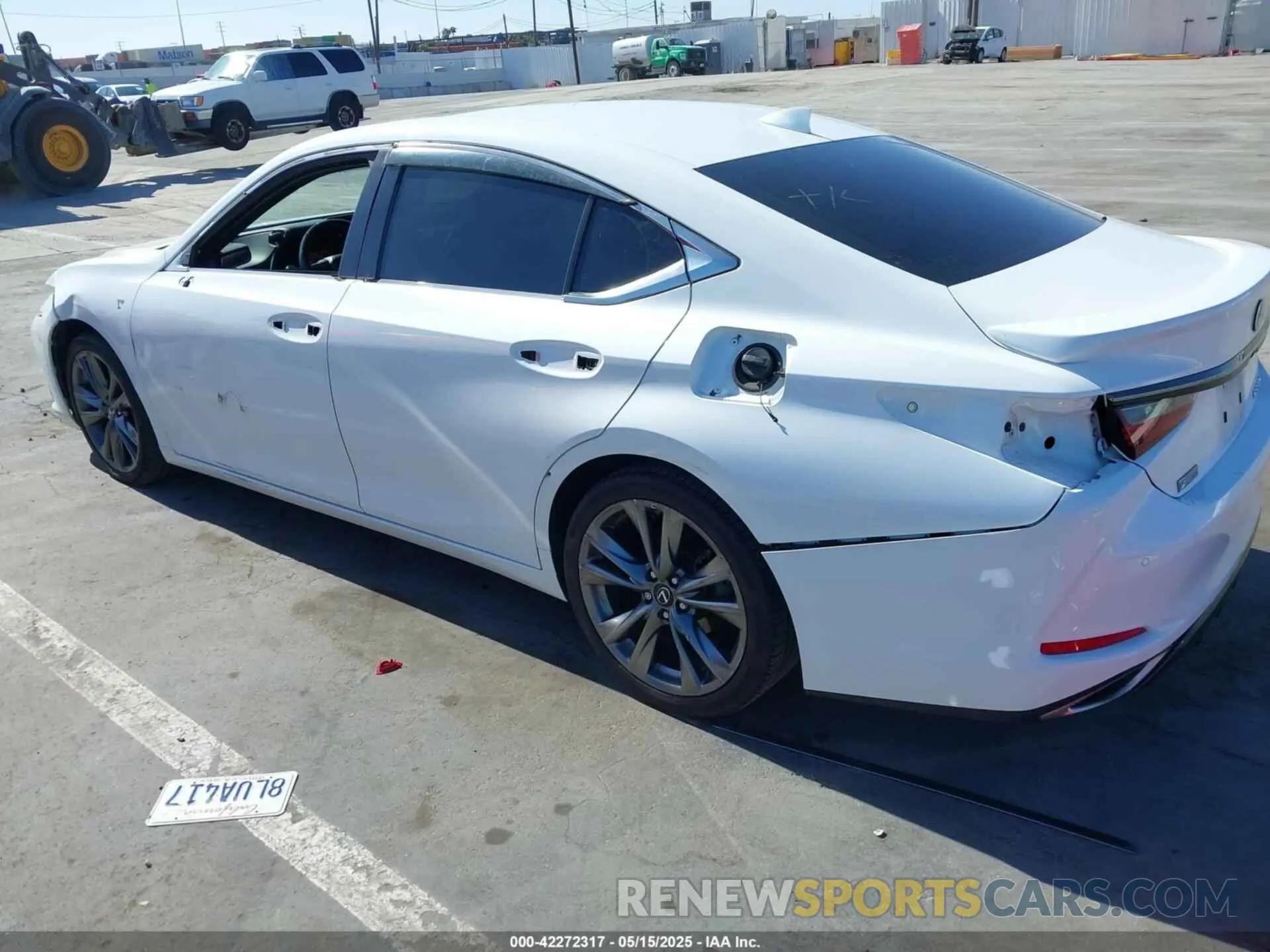 3 fotografías del automóvil dañado 58ABZ1B1XKU043349 LEXUS ES 350 2019