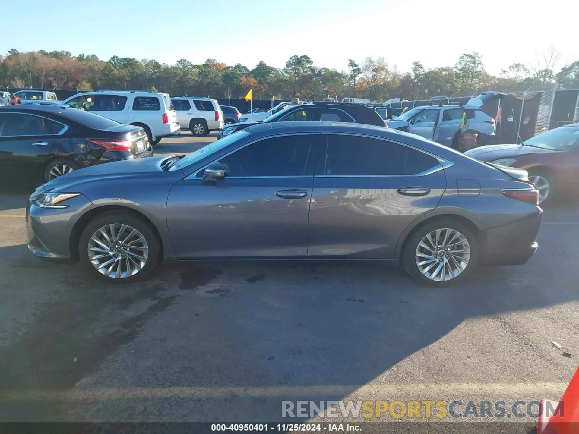 14 fotografías del automóvil dañado 58ABZ1B1XKU045098 LEXUS ES 350 2019