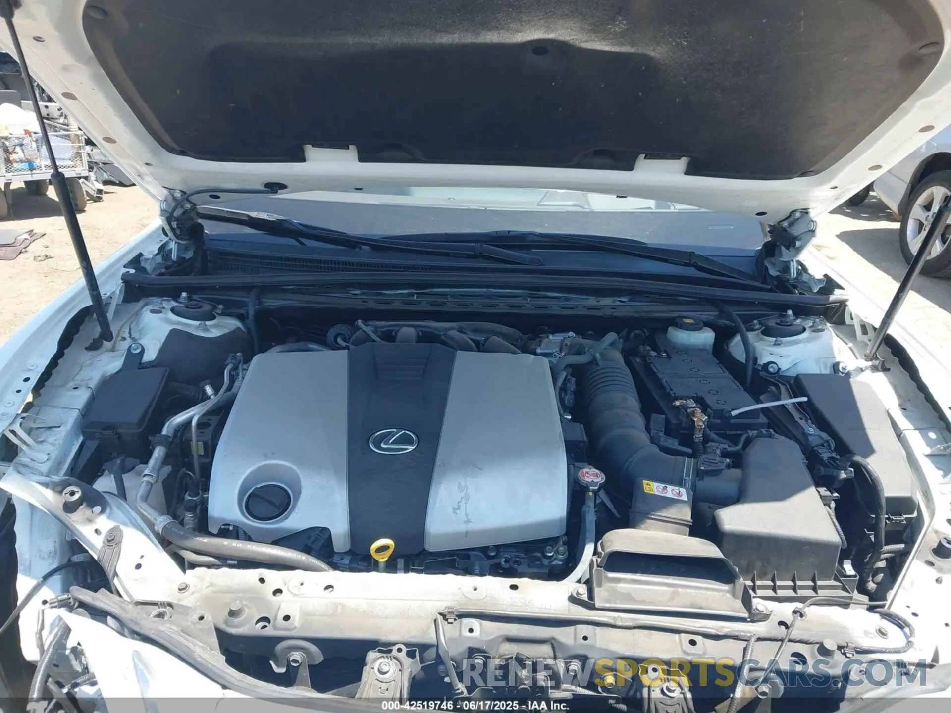 10 fotografías del automóvil dañado JTHBZ1B11K2004347 LEXUS ES 350 2019