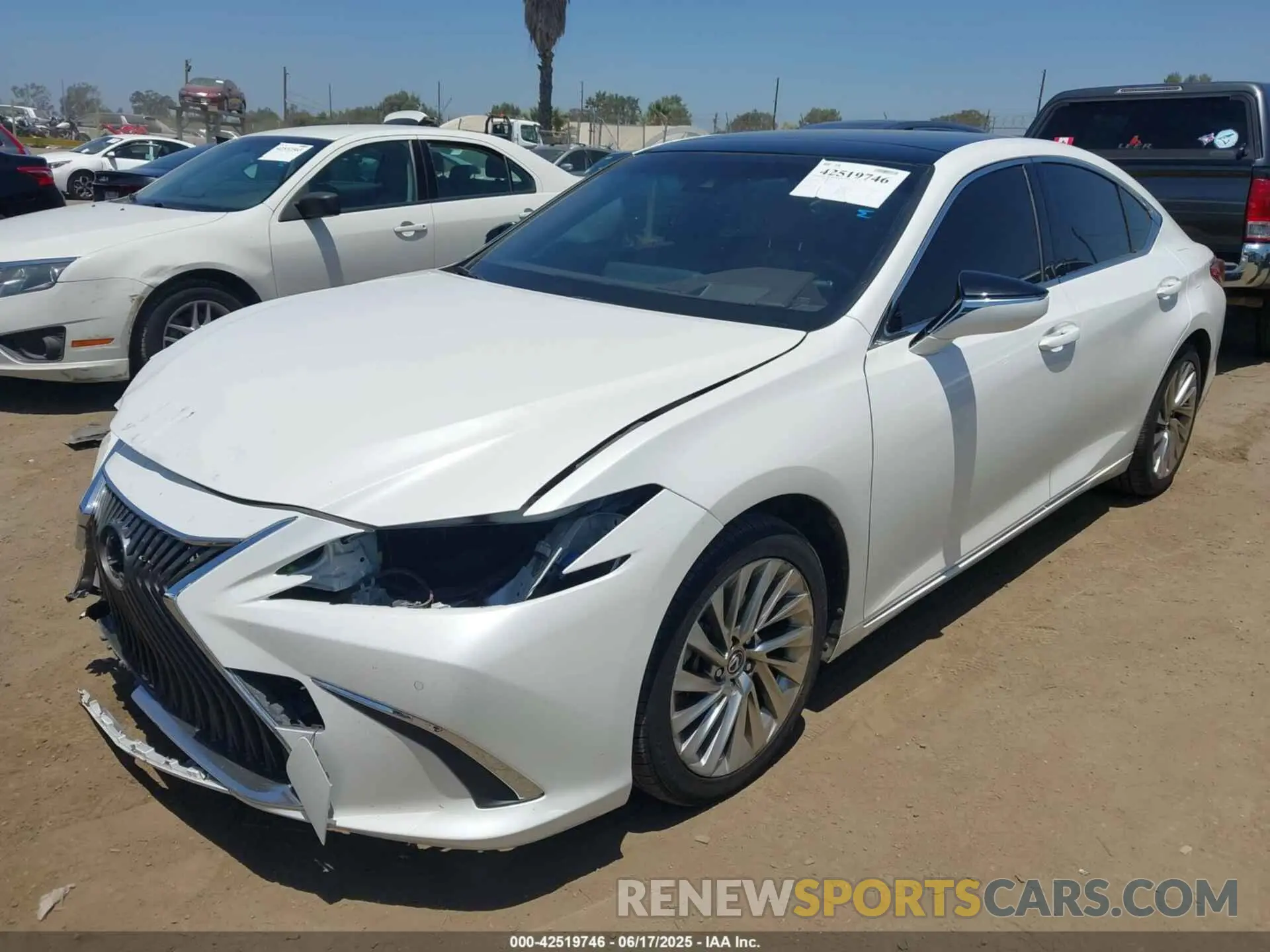 2 fotografías del automóvil dañado JTHBZ1B11K2004347 LEXUS ES 350 2019