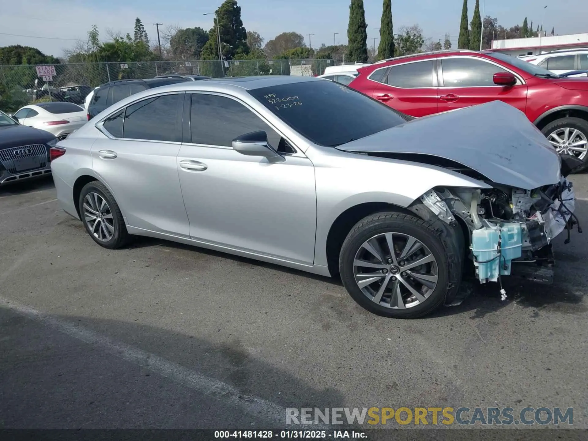 14 fotografías del automóvil dañado JTHBZ1B17K2003090 LEXUS ES 350 2019