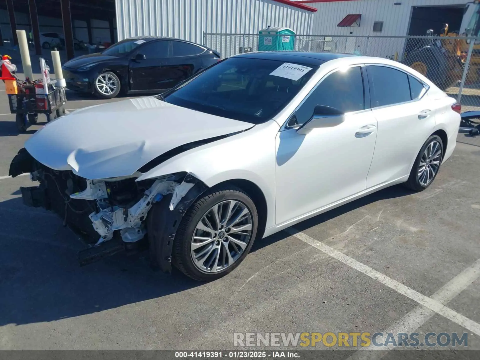 2 fotografías del automóvil dañado JTHBZ1B1XK2004640 LEXUS ES 350 2019
