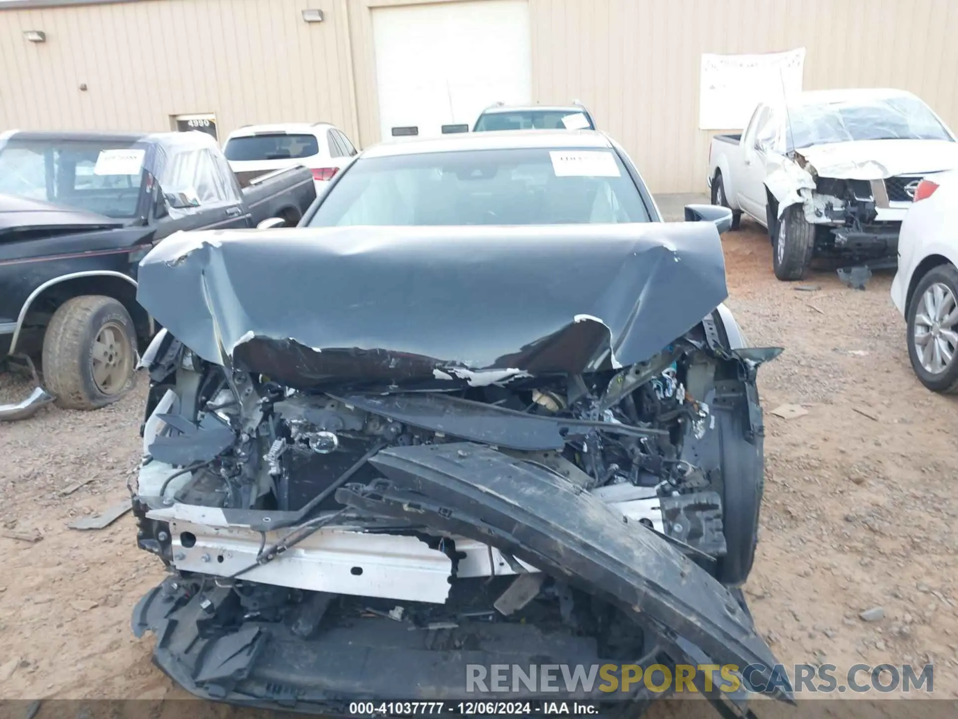 11 fotografías del automóvil dañado 58ADZ1B10LU079352 LEXUS ES 350 2020