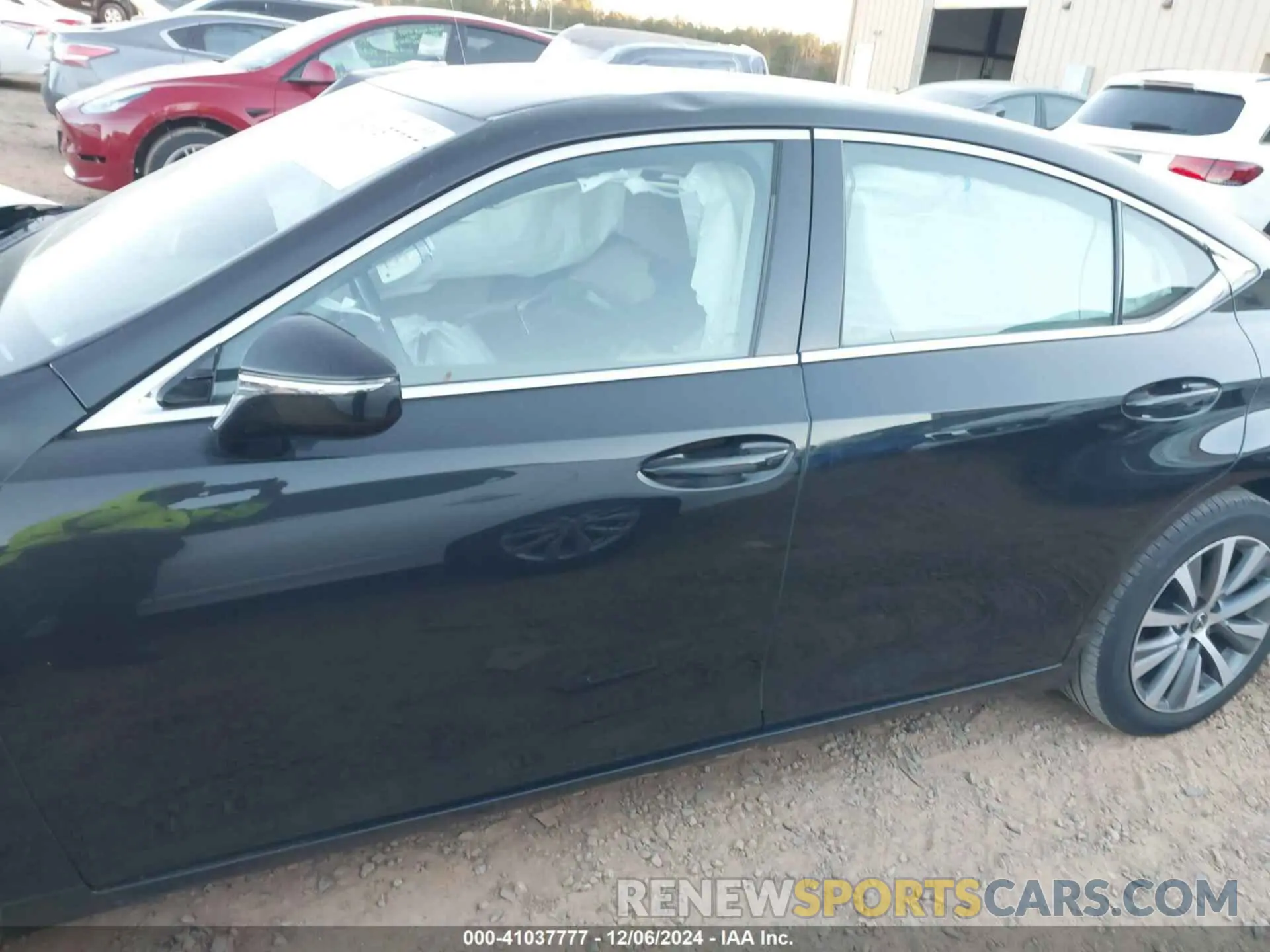 13 fotografías del automóvil dañado 58ADZ1B10LU079352 LEXUS ES 350 2020