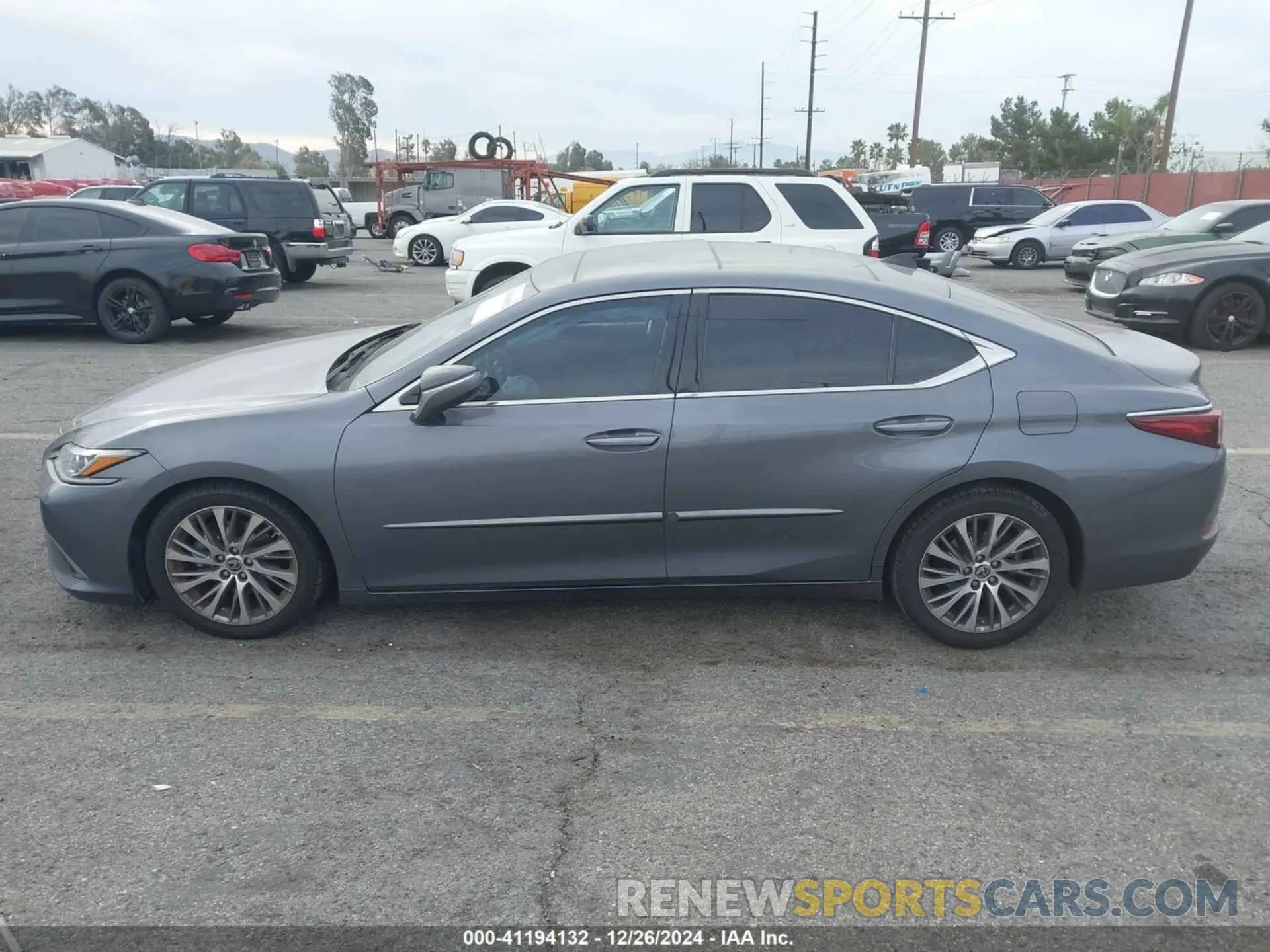 15 fotografías del automóvil dañado 58ADZ1B13LU060973 LEXUS ES 350 2020
