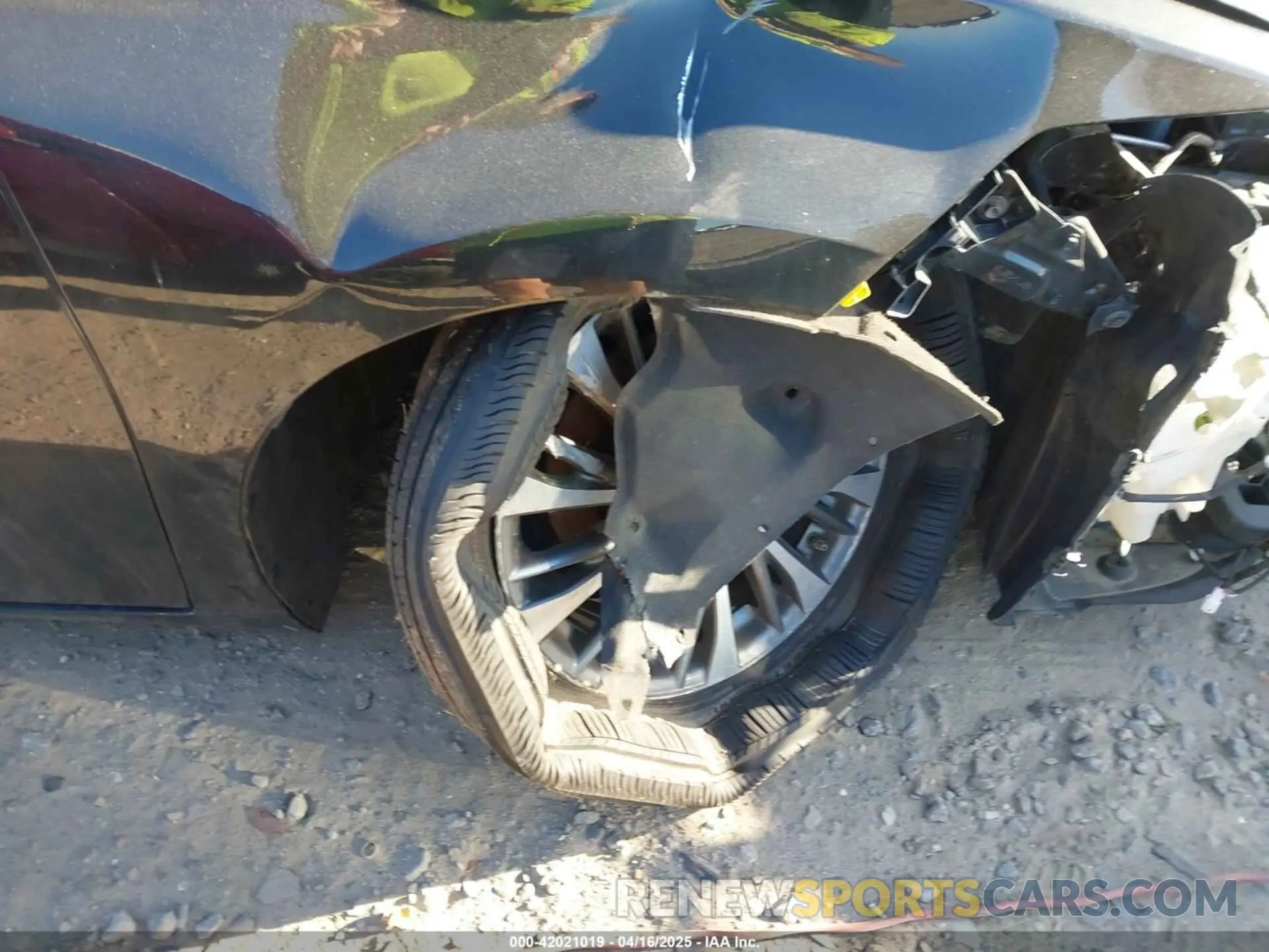 17 fotografías del automóvil dañado 58ADZ1B14LU059072 LEXUS ES 350 2020