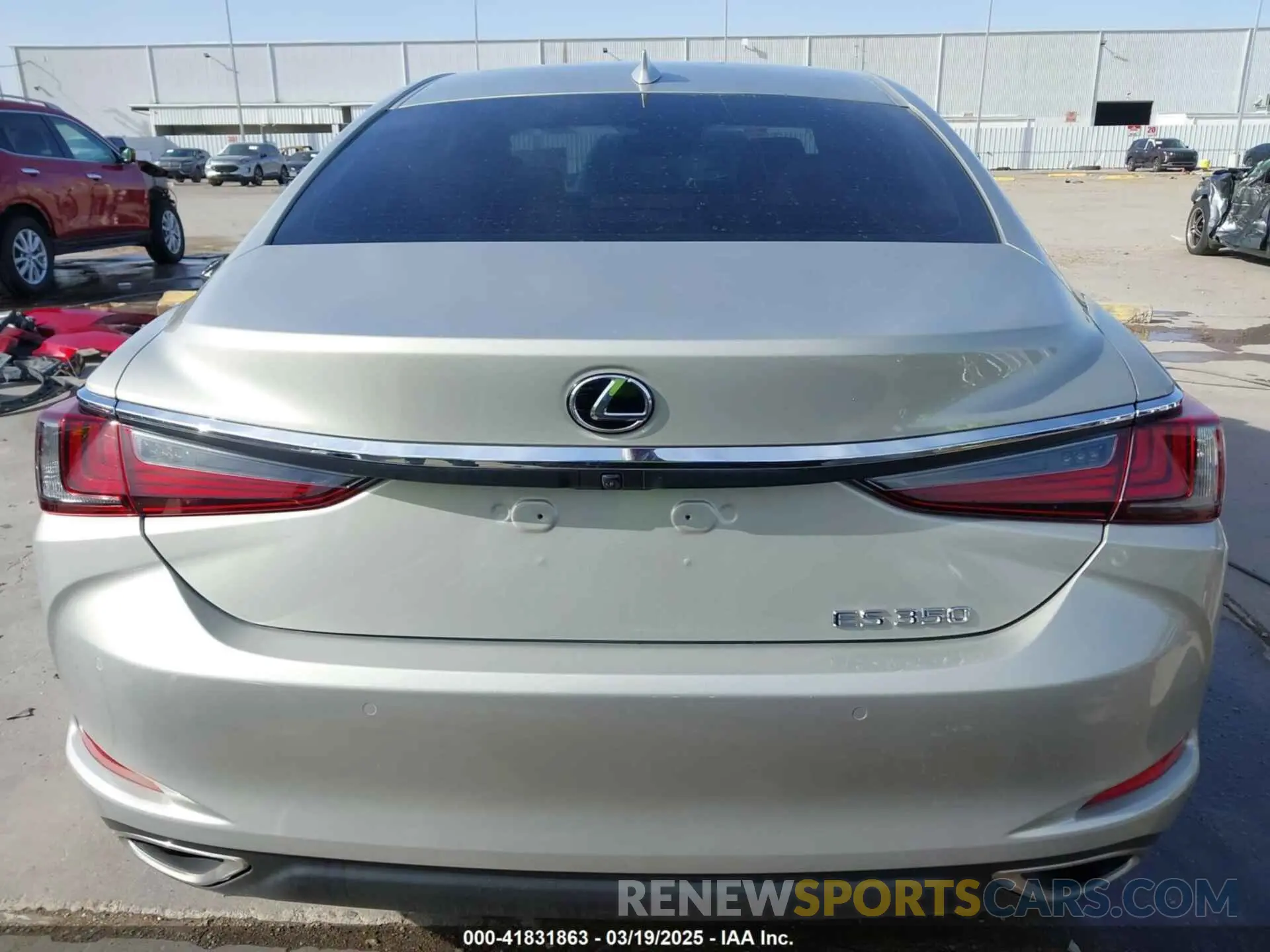 17 fotografías del automóvil dañado 58ADZ1B15LU078567 LEXUS ES 350 2020