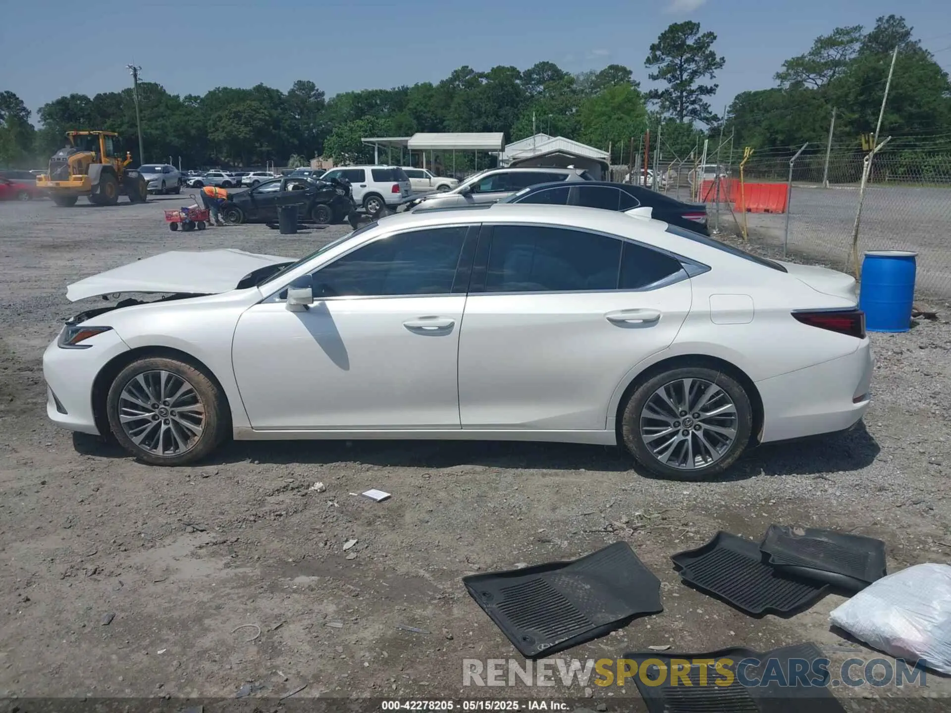 13 fotografías del automóvil dañado 58ADZ1B17LU074973 LEXUS ES 350 2020