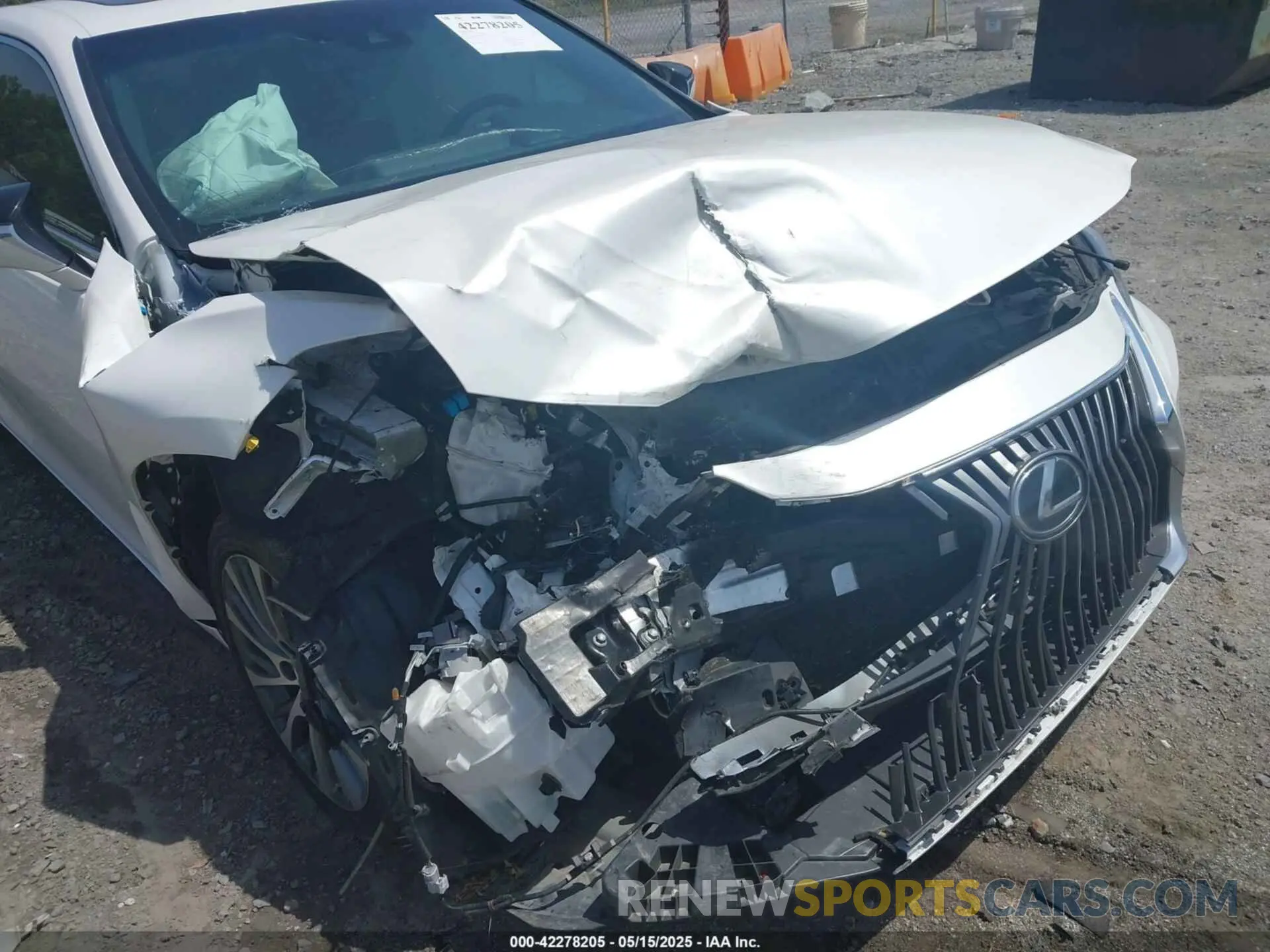 6 fotografías del automóvil dañado 58ADZ1B17LU074973 LEXUS ES 350 2020