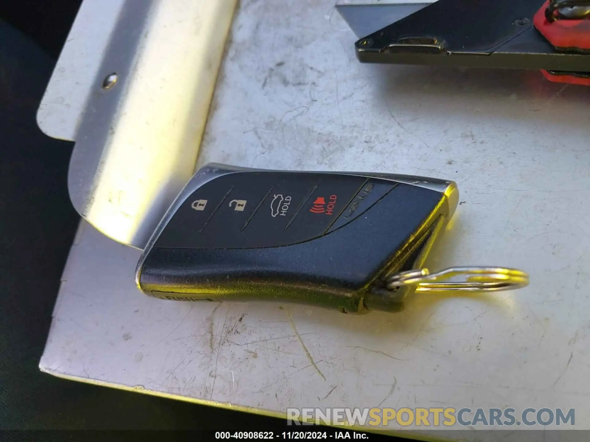 11 fotografías del automóvil dañado 58ADZ1B19LU055907 LEXUS ES 350 2020