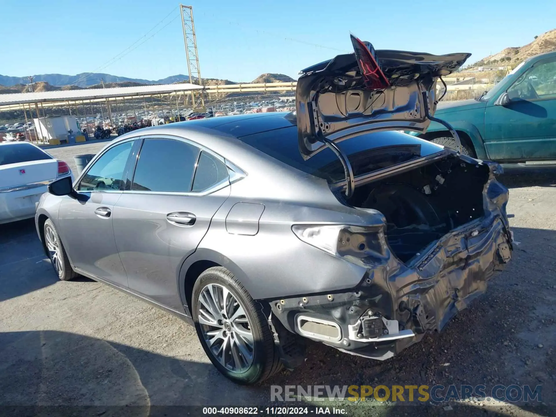 3 fotografías del automóvil dañado 58ADZ1B19LU055907 LEXUS ES 350 2020