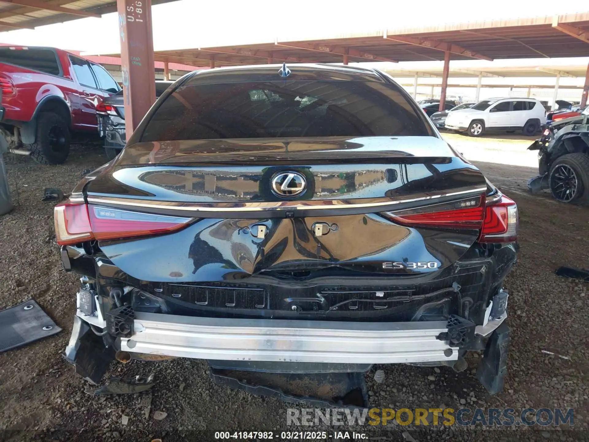 15 fotografías del automóvil dañado 58AEZ1B15LU053883 LEXUS ES 350 2020