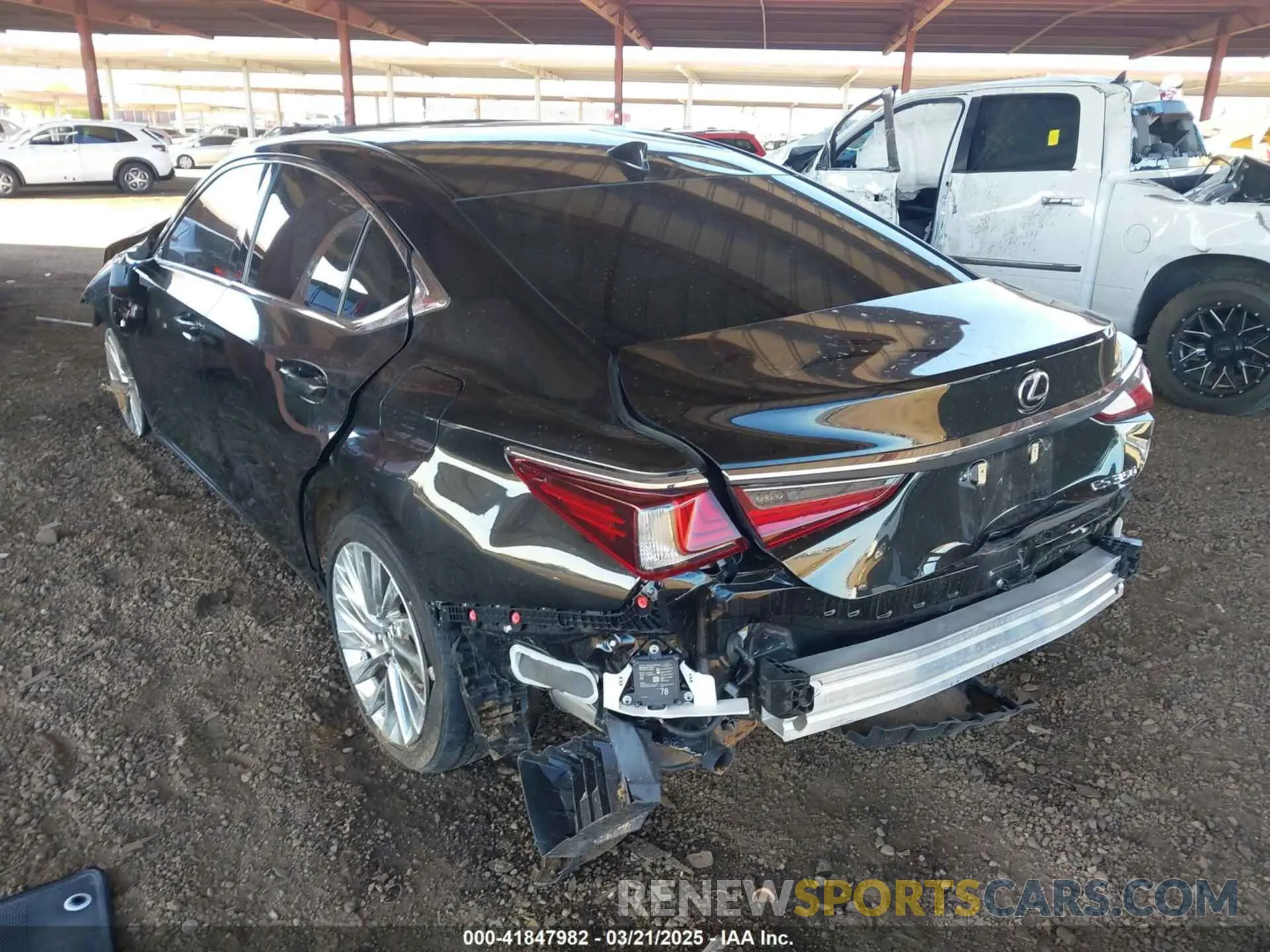3 fotografías del automóvil dañado 58AEZ1B15LU053883 LEXUS ES 350 2020