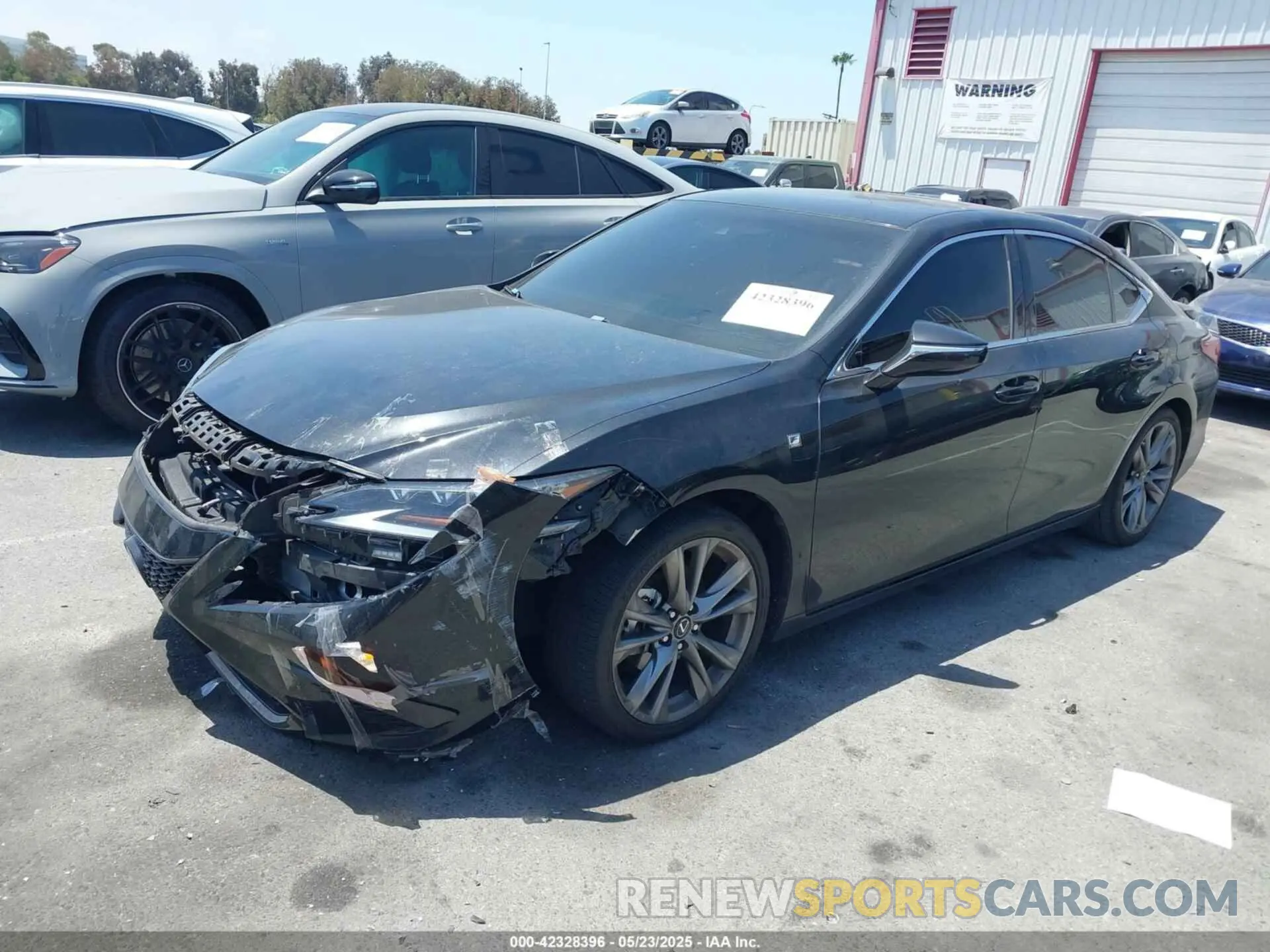 2 fotografías del automóvil dañado 58AGZ1B10LU077405 LEXUS ES 350 2020
