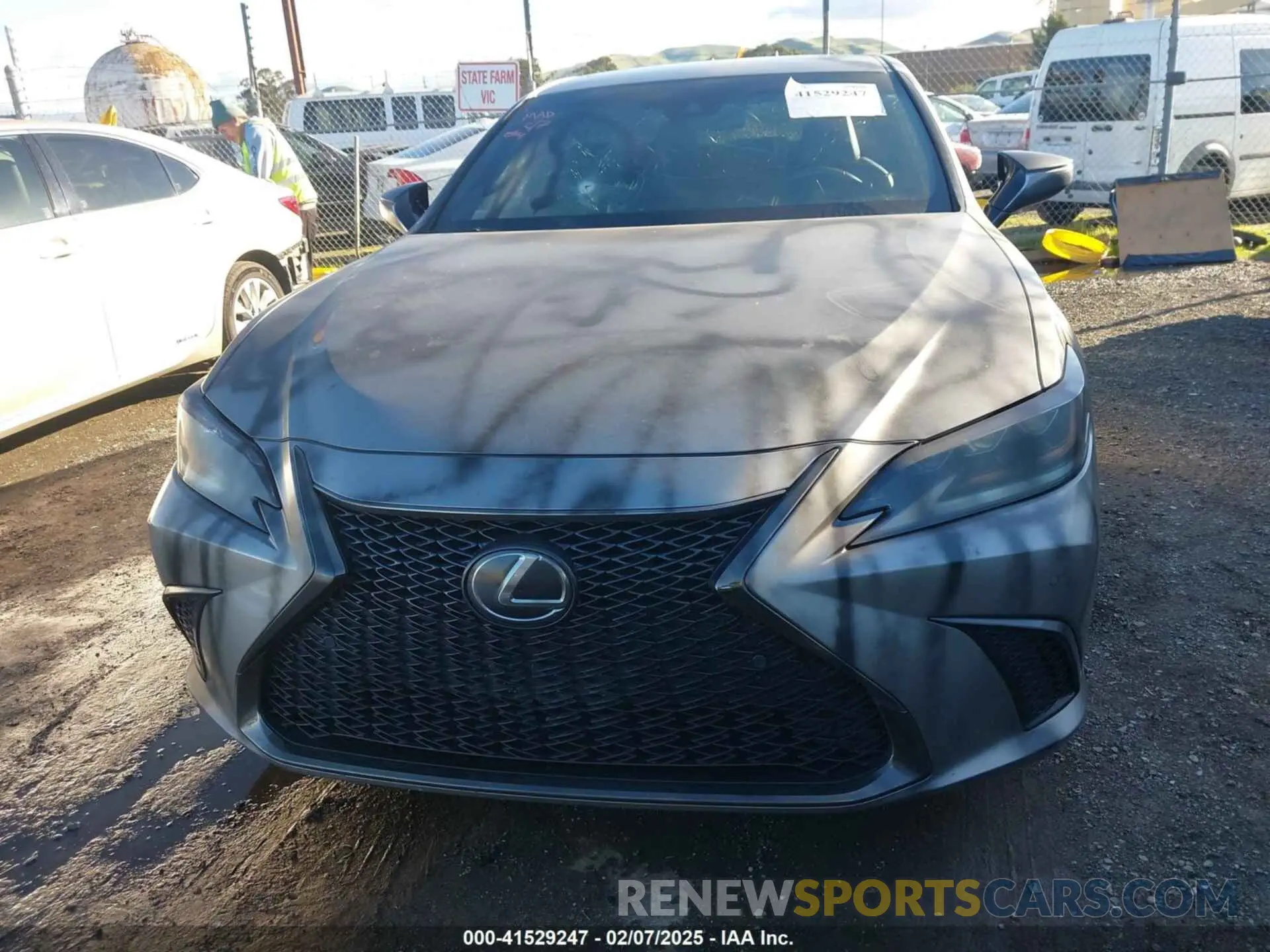 12 fotografías del automóvil dañado 58AGZ1B13LU080377 LEXUS ES 350 2020