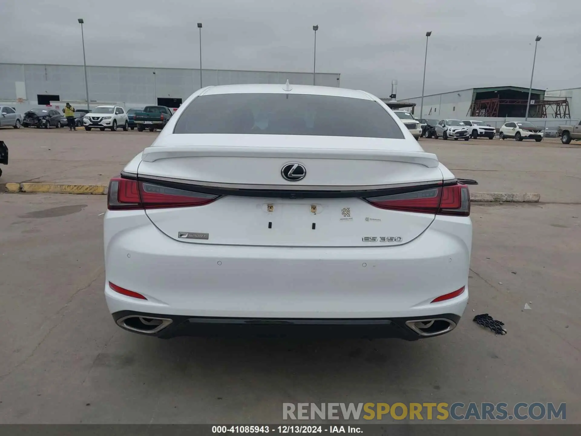 17 fotografías del automóvil dañado 58AGZ1B15LU062494 LEXUS ES 350 2020