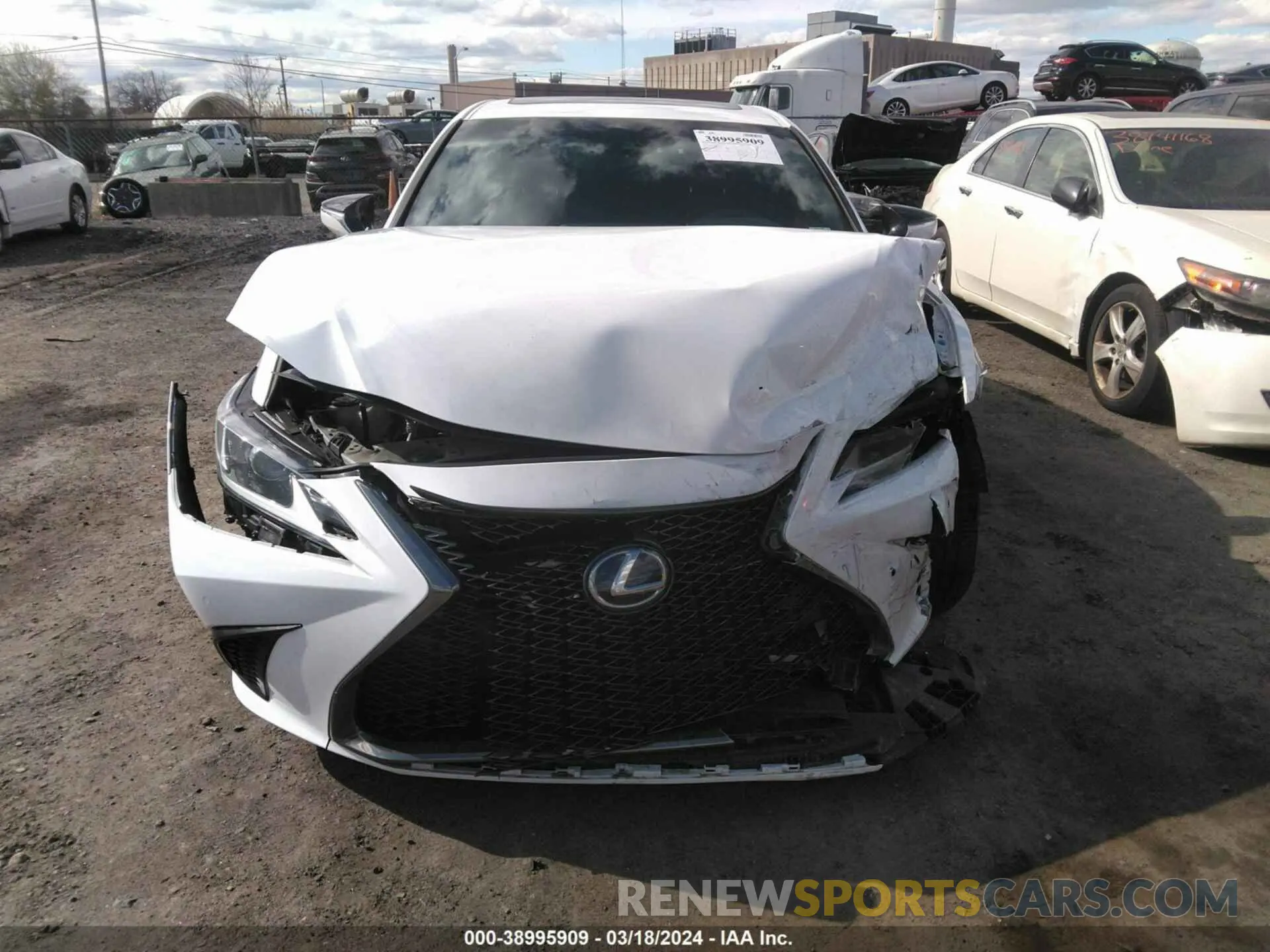 12 fotografías del automóvil dañado 58AGZ1B19LU054561 LEXUS ES 350 2020