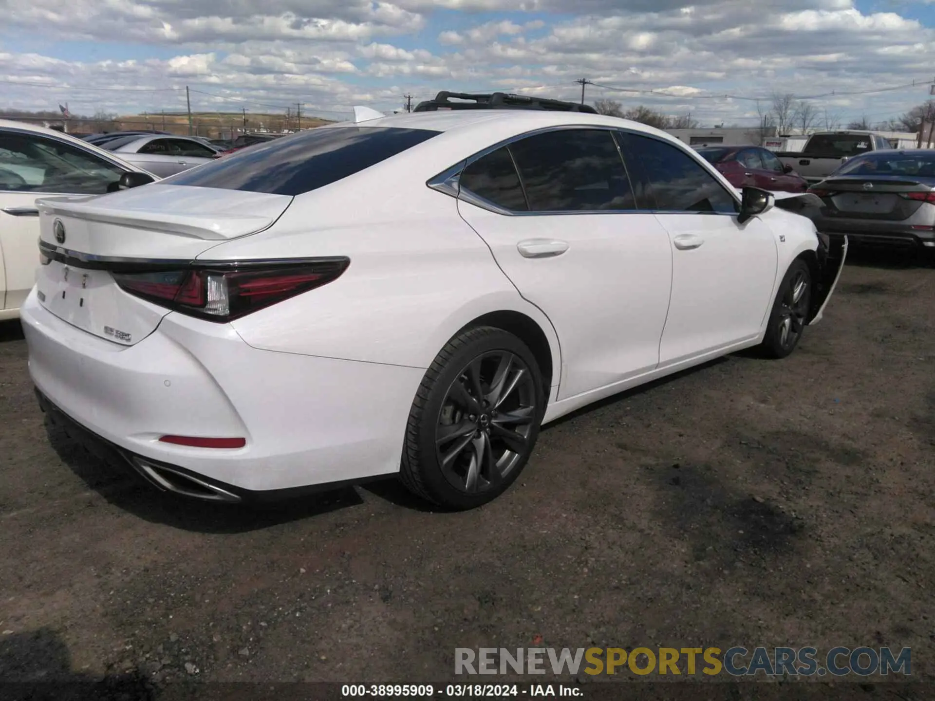 4 fotografías del automóvil dañado 58AGZ1B19LU054561 LEXUS ES 350 2020