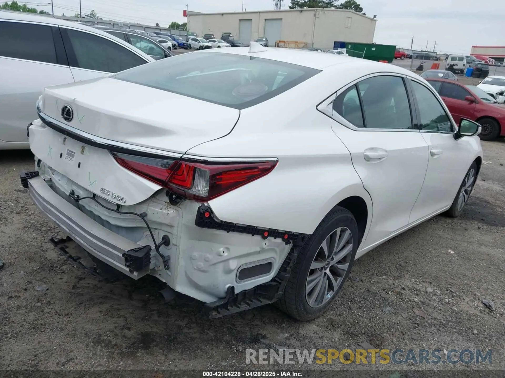 4 fotografías del automóvil dañado 58ACZ1B12MU103129 LEXUS ES 350 2021