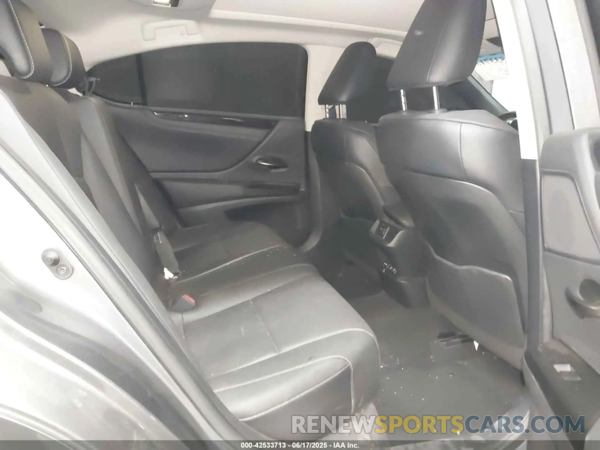 8 fotografías del automóvil dañado 58ADZ1B12MU100199 LEXUS ES 350 2021