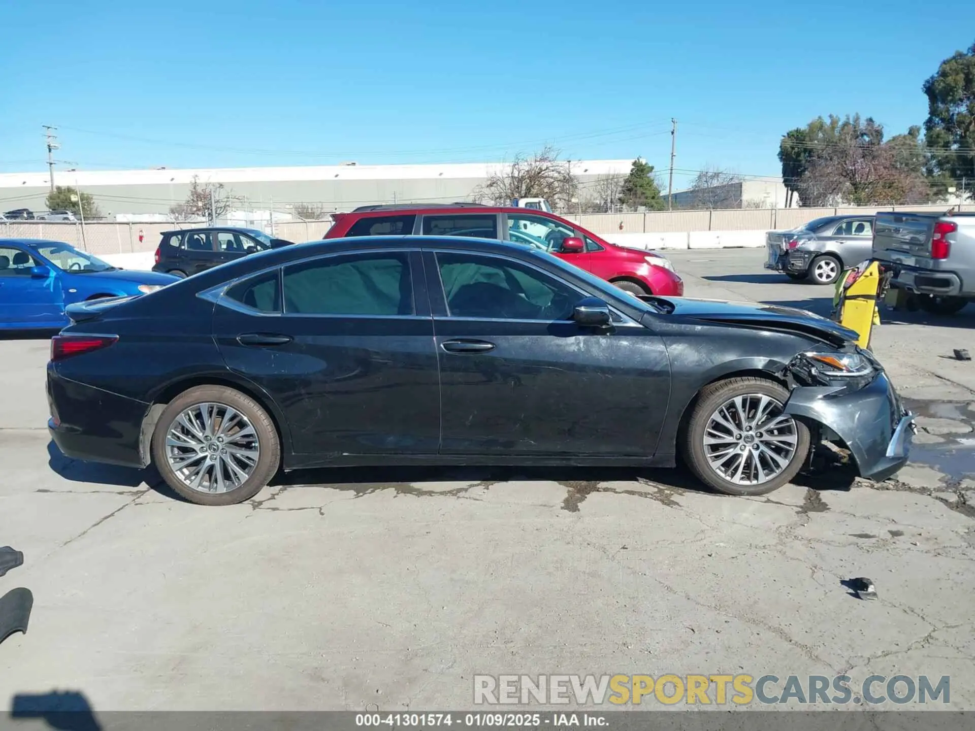 13 fotografías del automóvil dañado 58ADZ1B16MU082628 LEXUS ES 350 2021