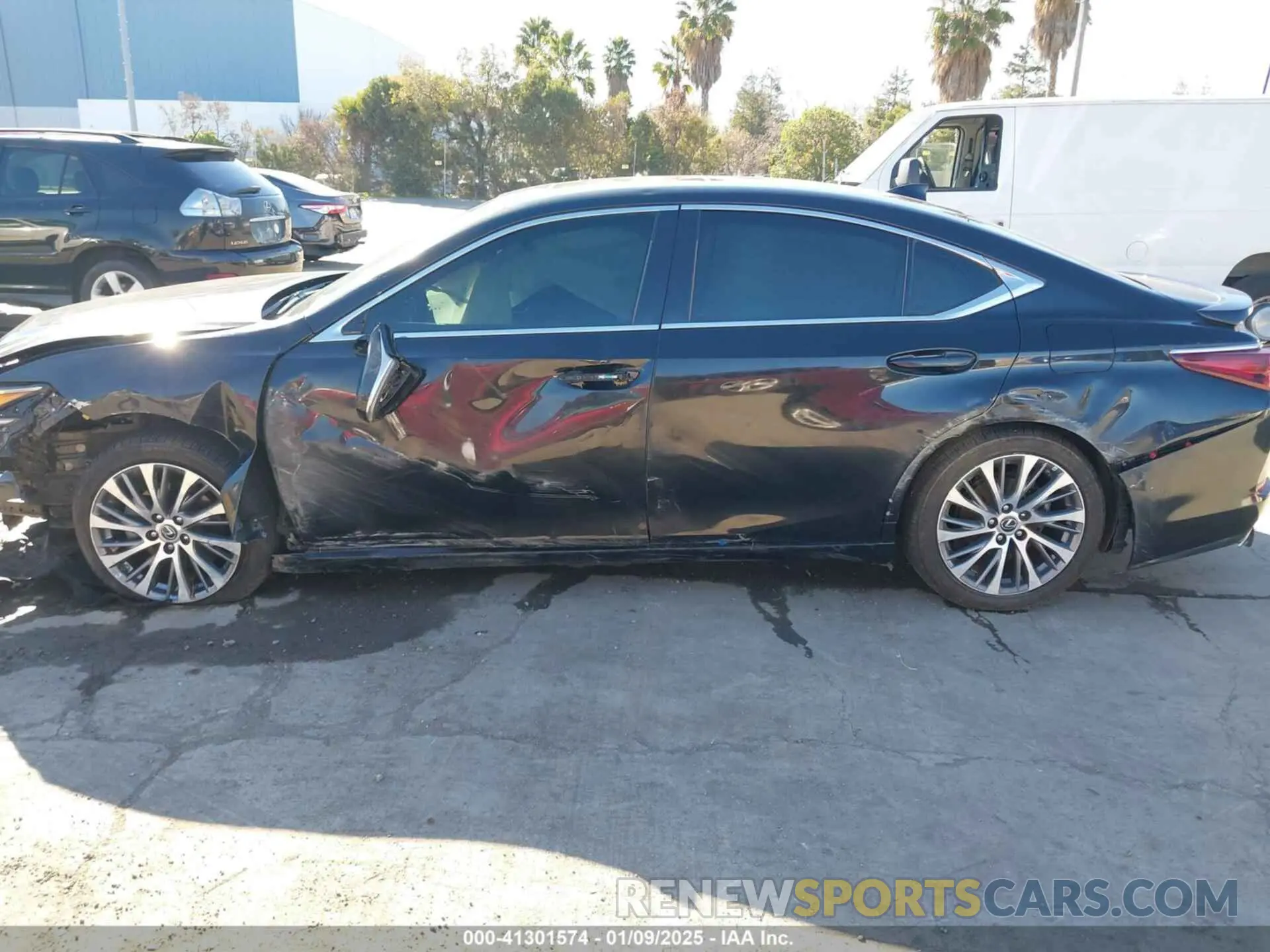 14 fotografías del automóvil dañado 58ADZ1B16MU082628 LEXUS ES 350 2021