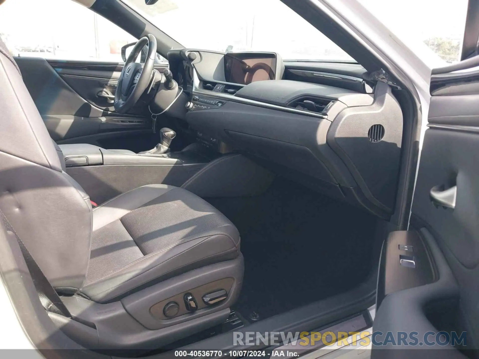 5 fotografías del automóvil dañado 58ADZ1B16MU096481 LEXUS ES 350 2021