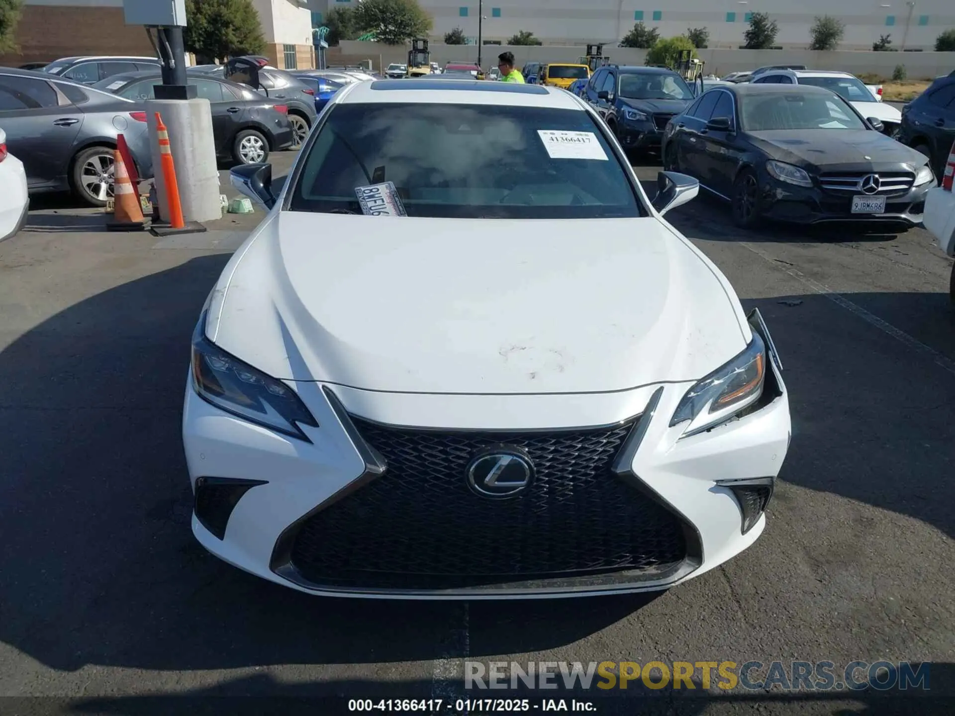 12 fotografías del automóvil dañado 58AGZ1B1XMU098201 LEXUS ES 350 2021