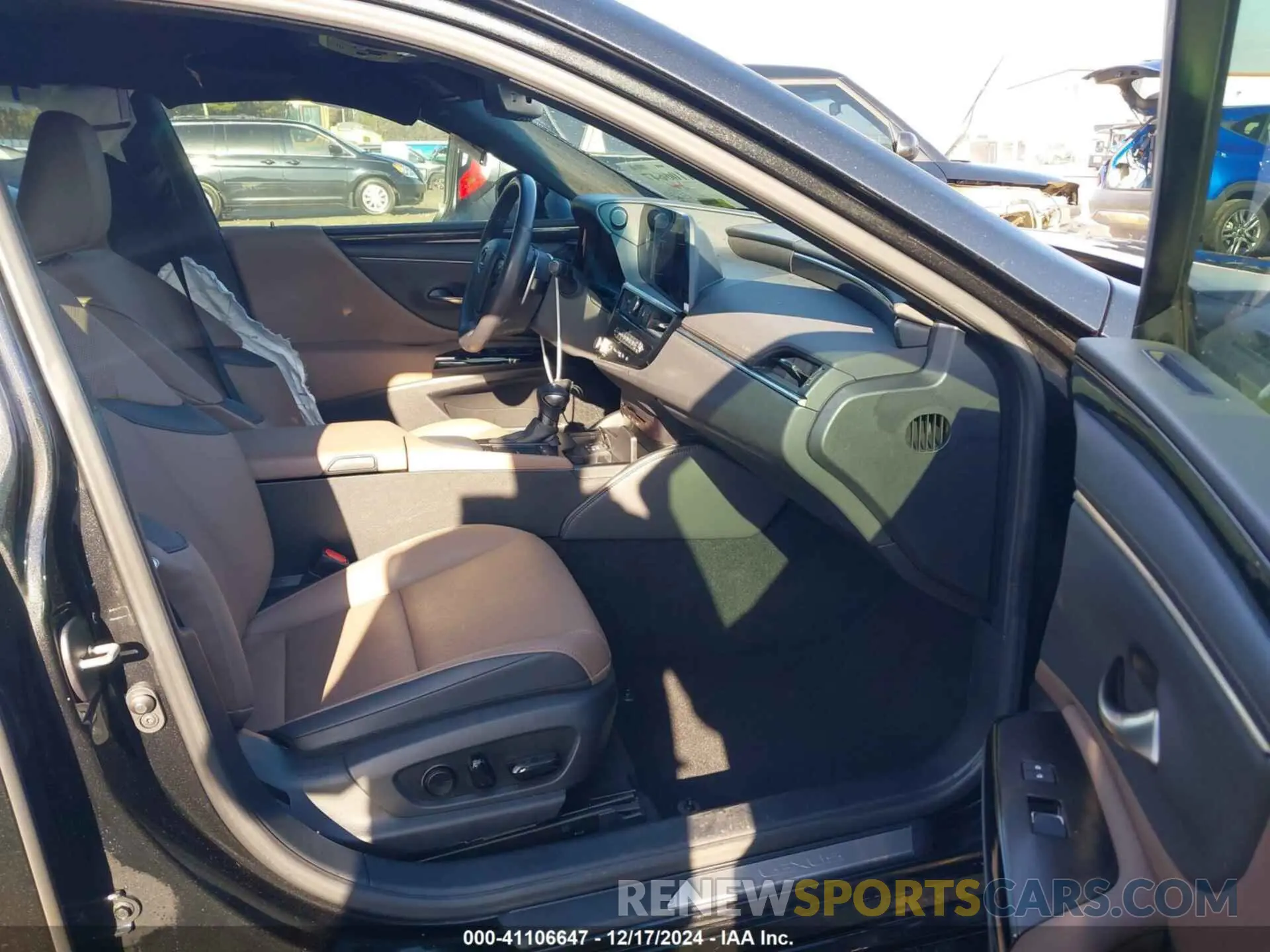 5 fotografías del automóvil dañado 58ACZ1B16NU119190 LEXUS ES 350 2022