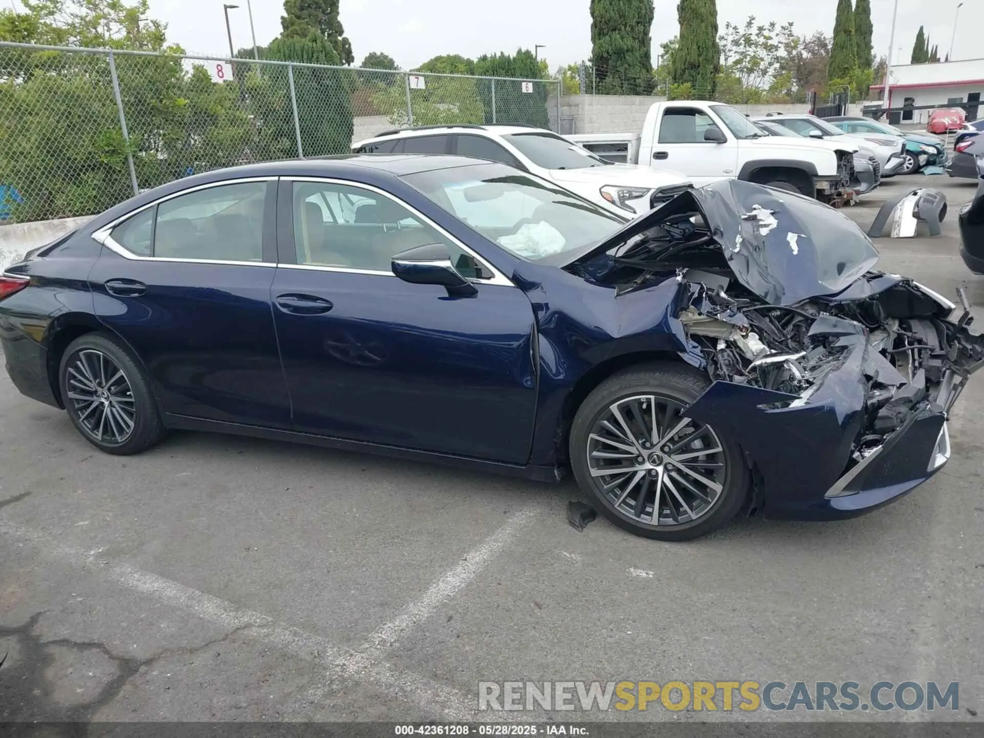 13 fotografías del automóvil dañado 58ADZ1B13NU125937 LEXUS ES 350 2022