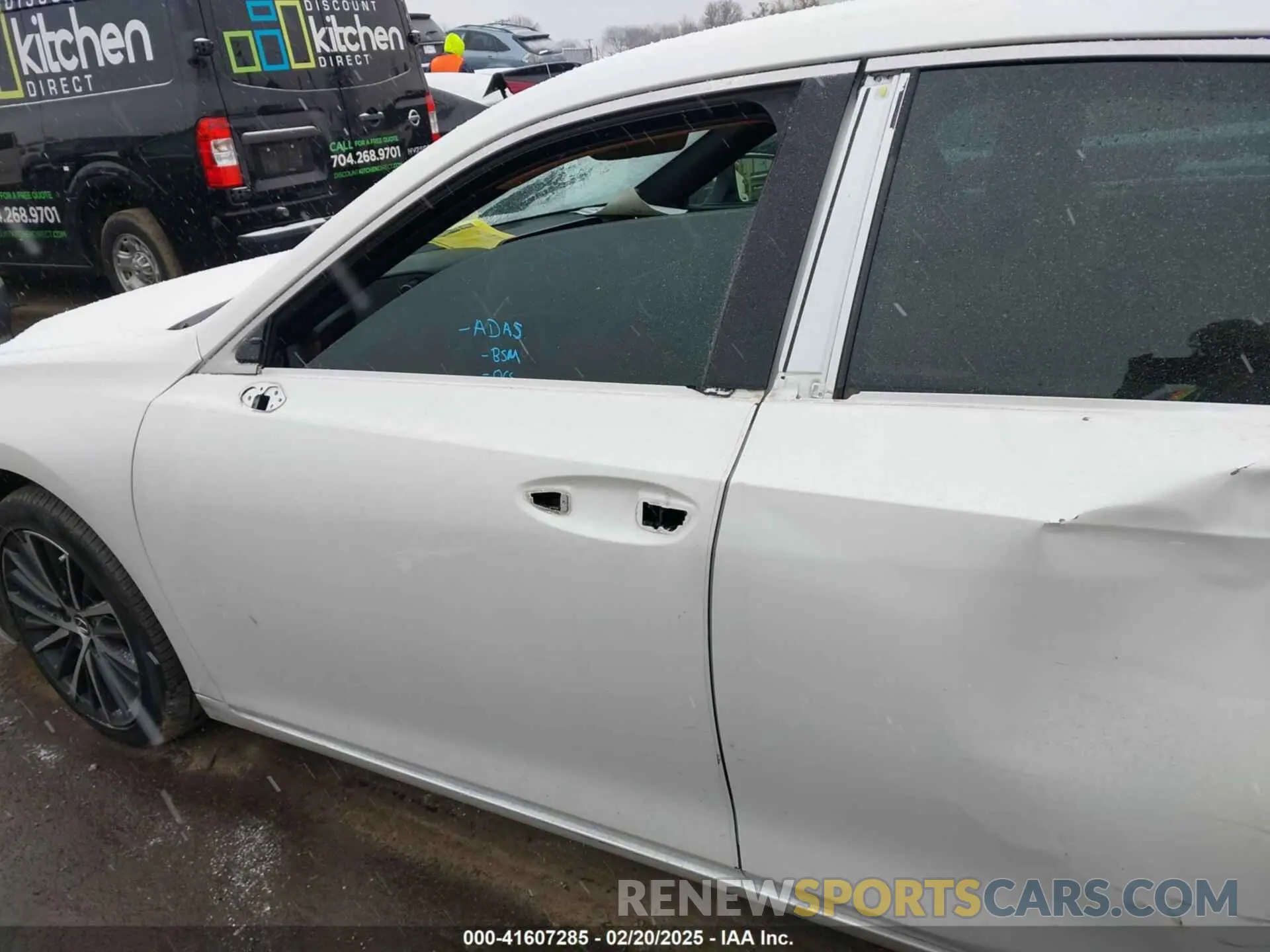 18 fotografías del automóvil dañado 58ADZ1B14NU122691 LEXUS ES 350 2022