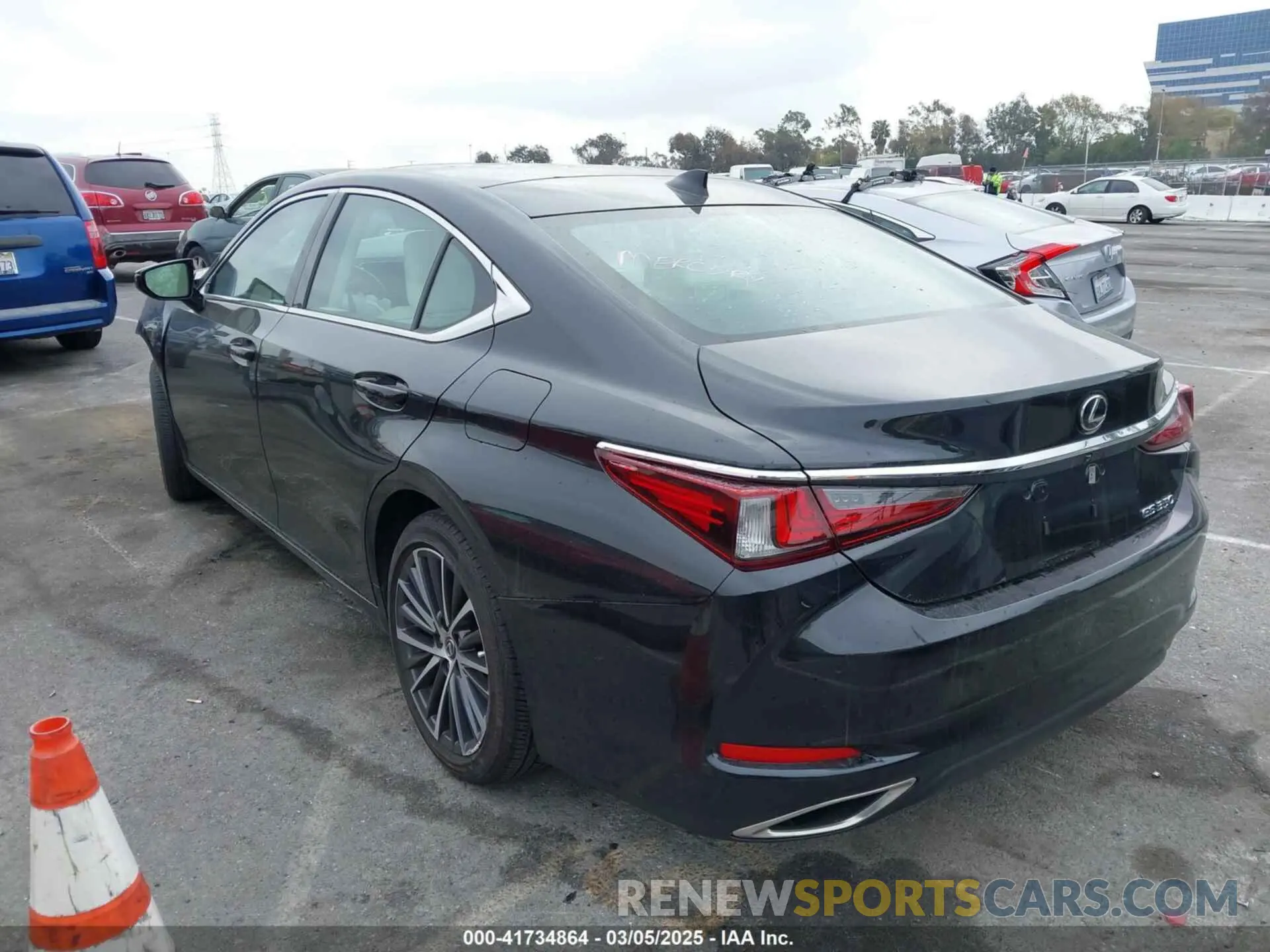 3 fotografías del automóvil dañado 58ADZ1B15NU118617 LEXUS ES 350 2022