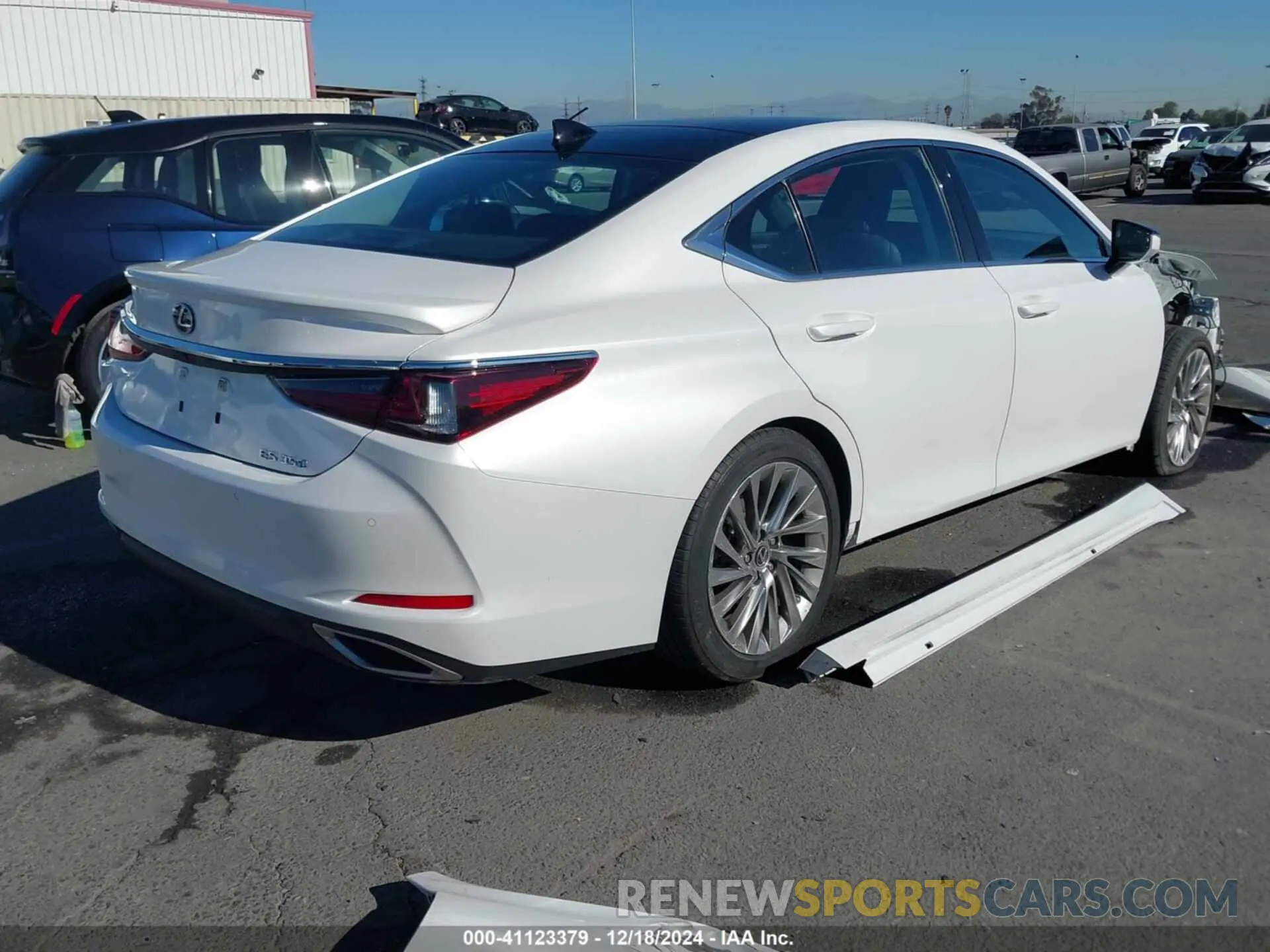 4 fotografías del automóvil dañado 58AEZ1B16NU132160 LEXUS ES 350 2022