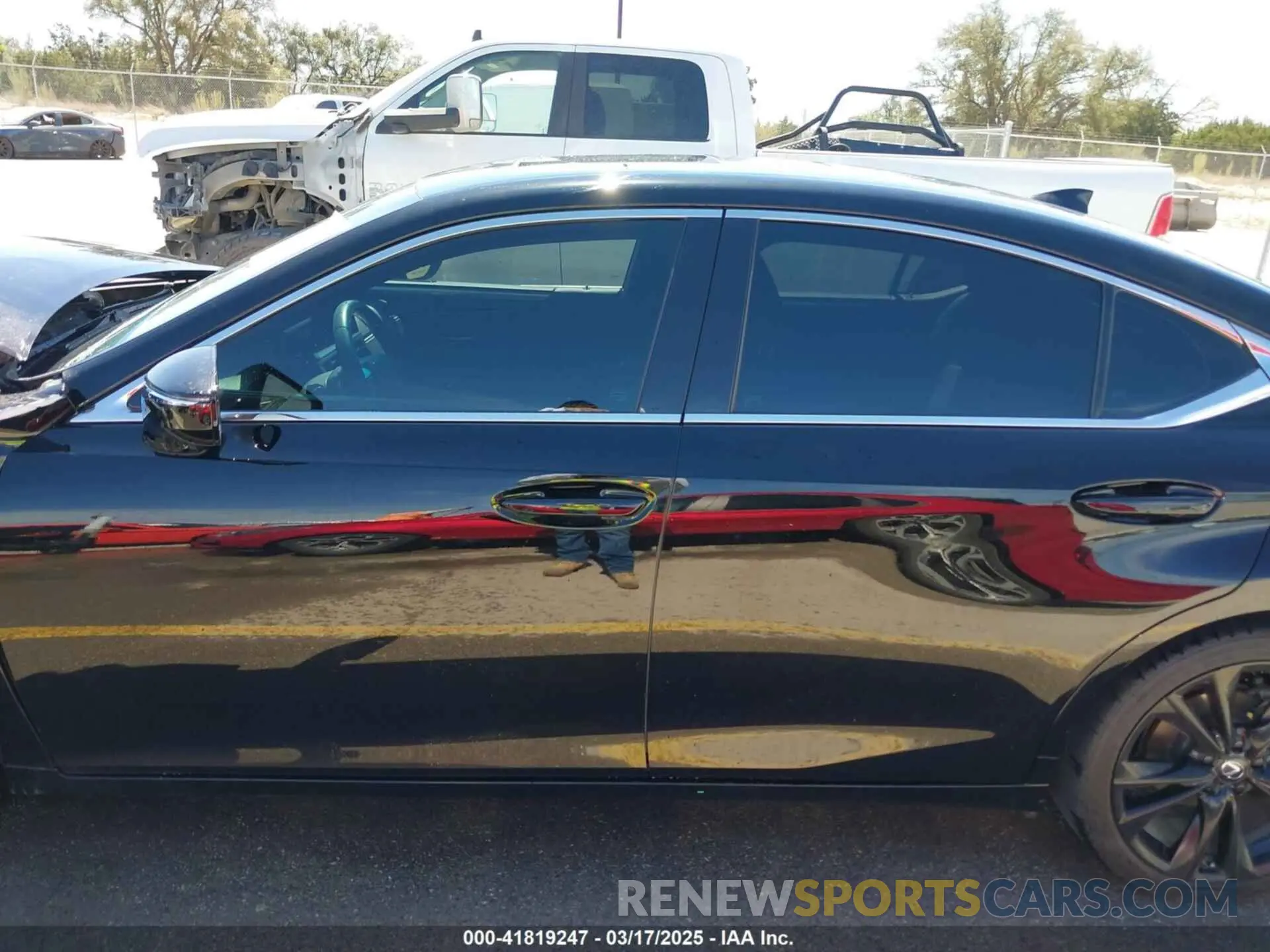 14 fotografías del automóvil dañado 58AGZ1B1XNU125883 LEXUS ES 350 2022
