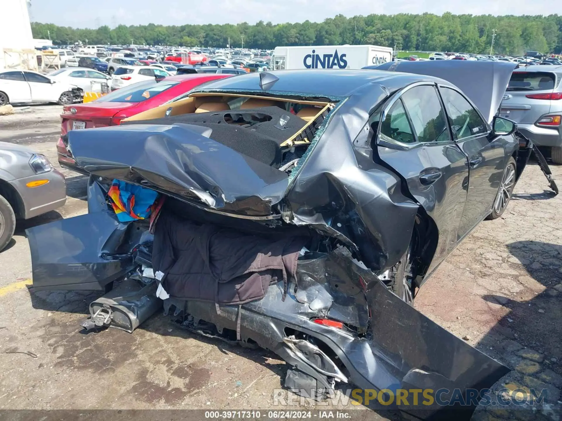 4 fotografías del automóvil dañado 58ADZ1B16PU155761 LEXUS ES 350 2023