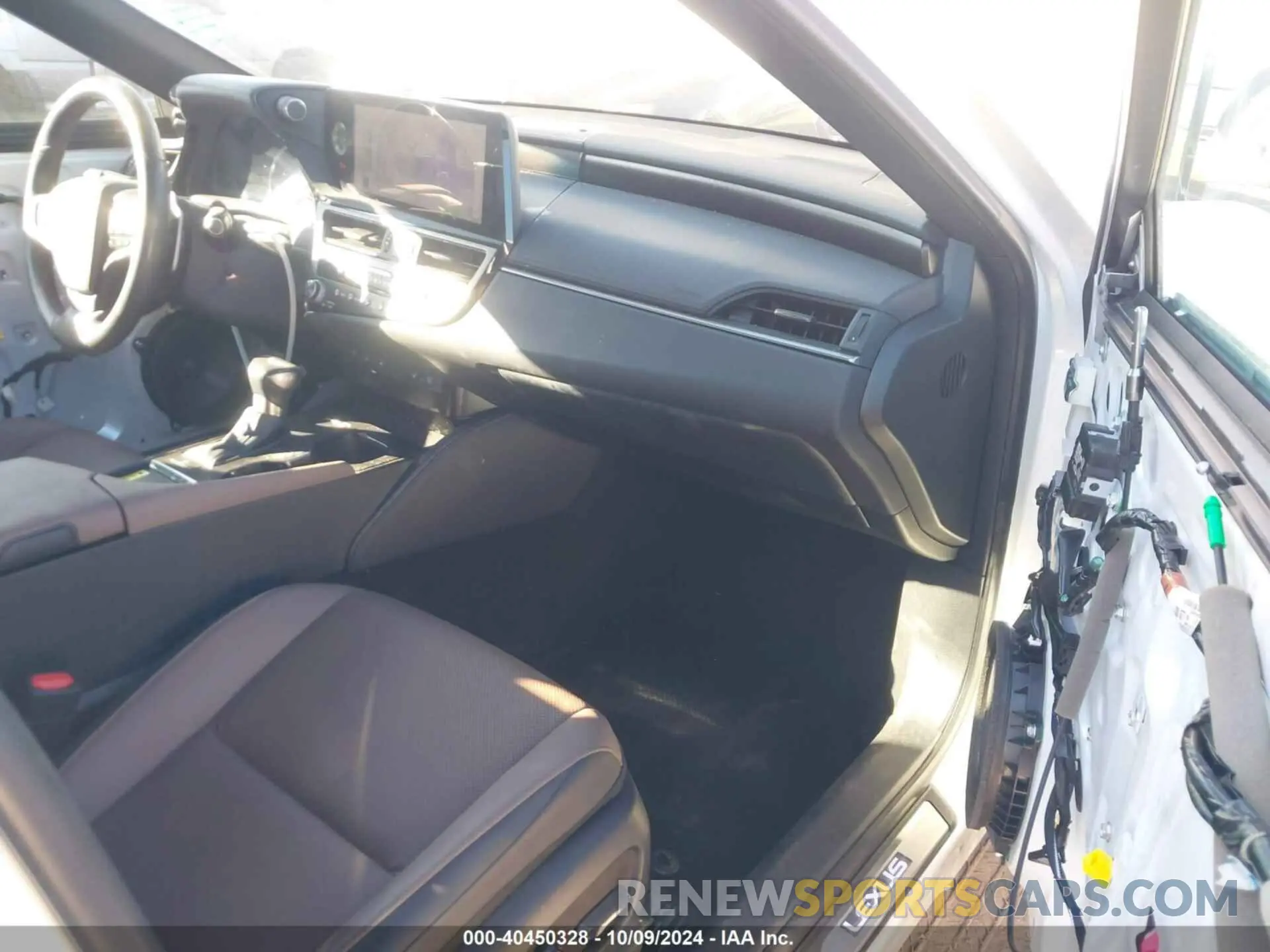 5 fotografías del automóvil dañado 58ADZ1B16PU157106 LEXUS ES 350 2023