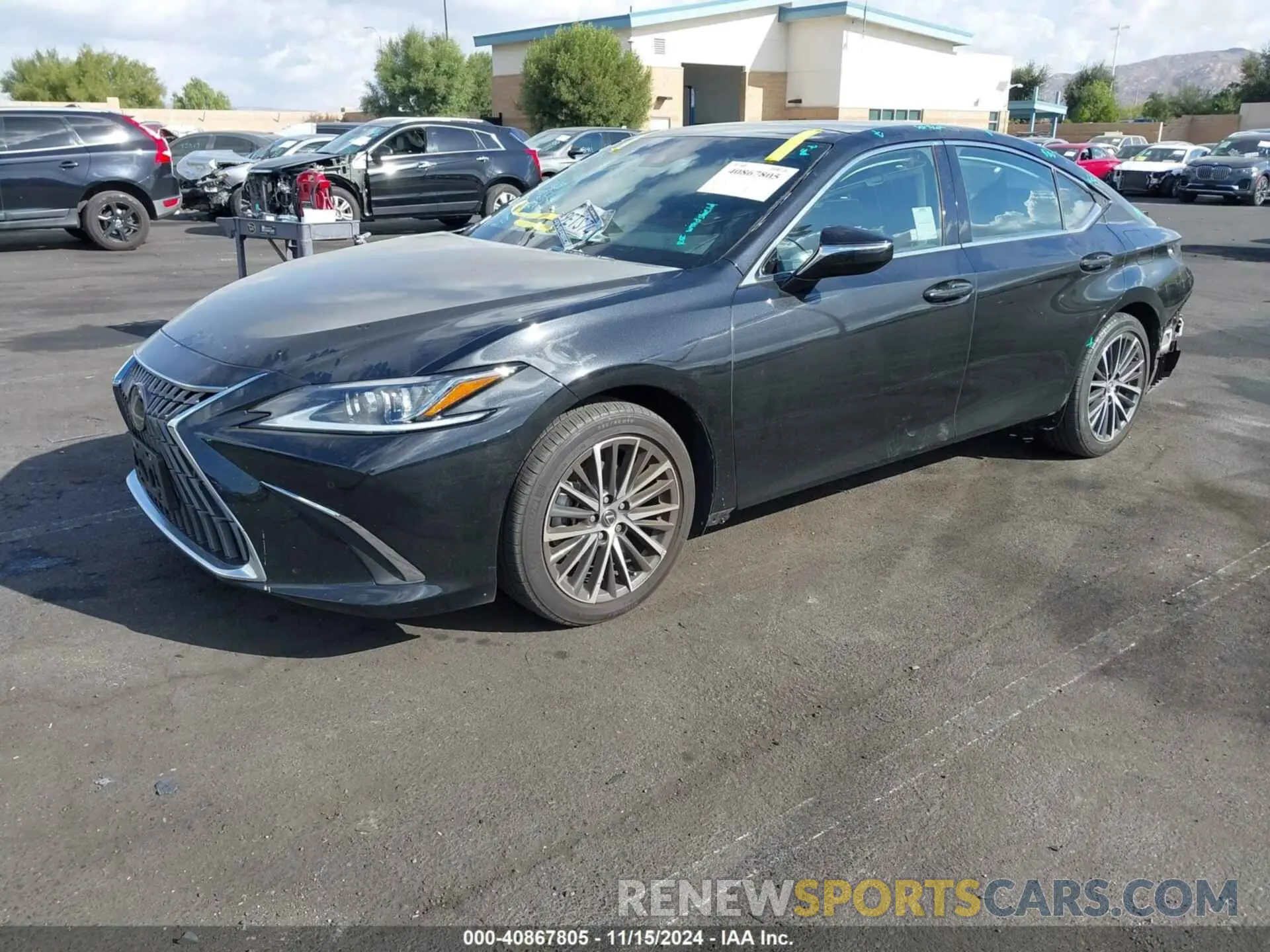 2 fotografías del automóvil dañado 58AEZ1B12PU146270 LEXUS ES 350 2023