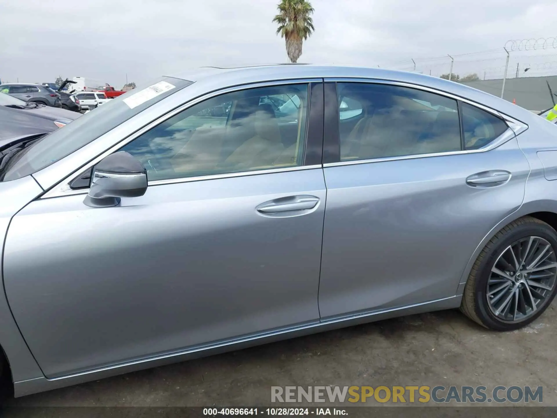 15 fotografías del automóvil dañado 58ADZ1B17RU180784 LEXUS ES 350 2024