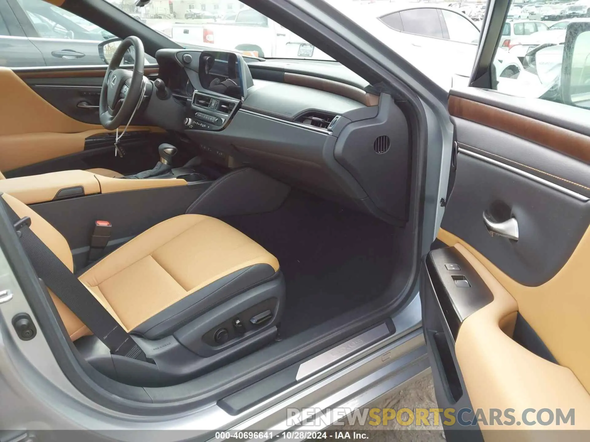 5 fotografías del automóvil dañado 58ADZ1B17RU180784 LEXUS ES 350 2024