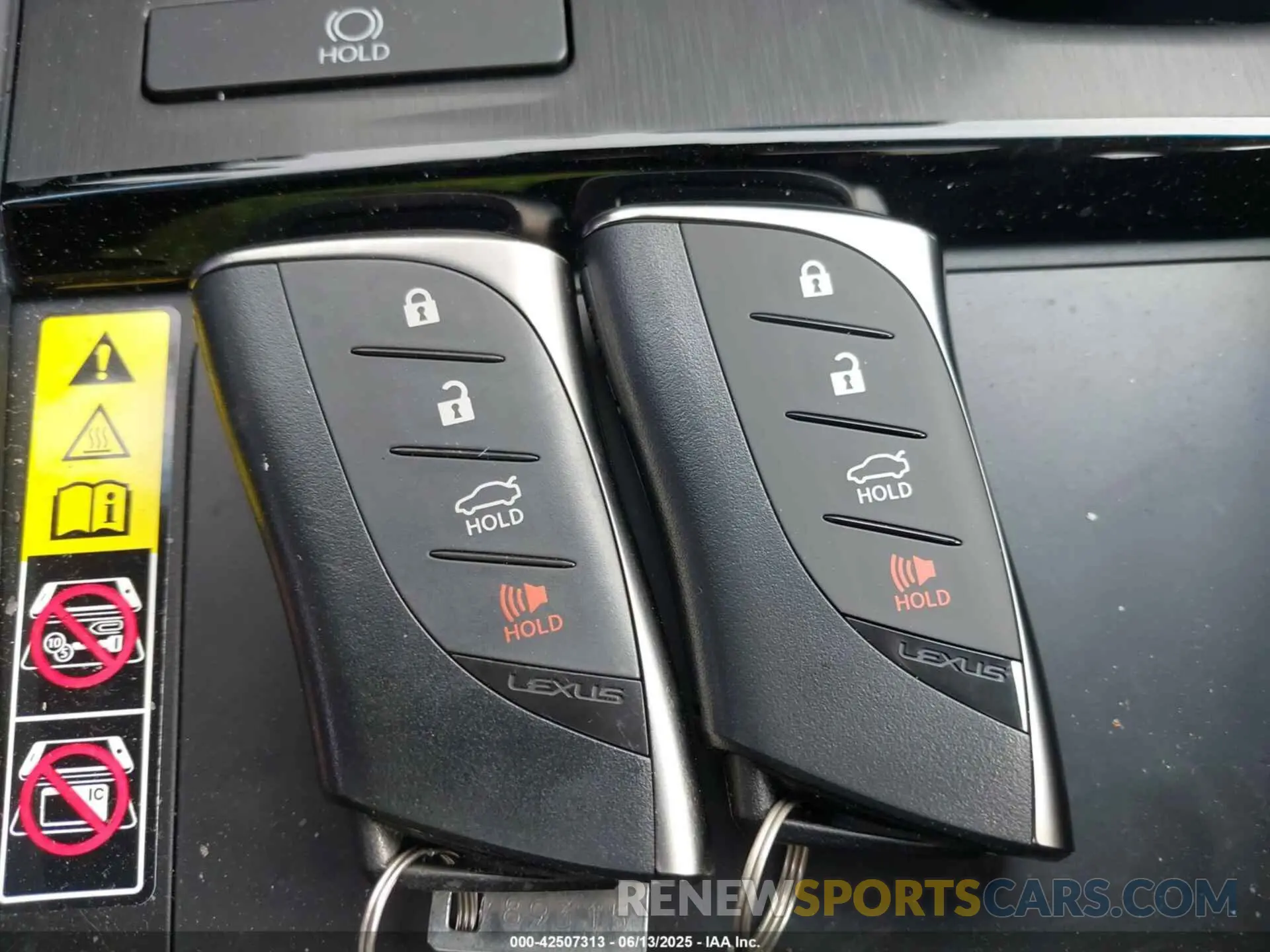 11 fotografías del automóvil dañado 58ADZ1B18RU169664 LEXUS ES 350 2024