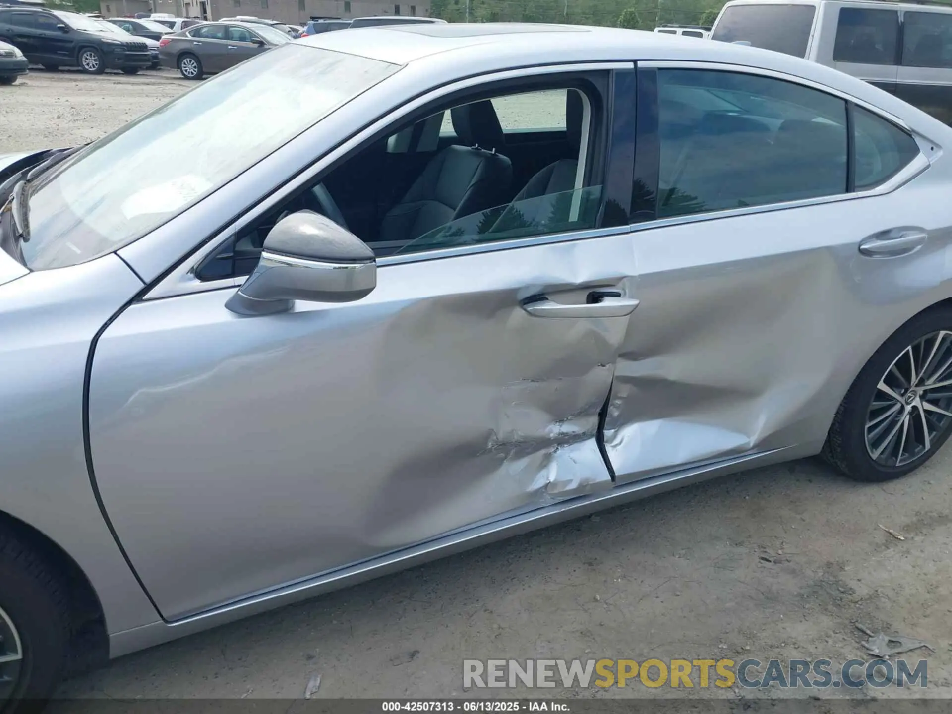 6 fotografías del automóvil dañado 58ADZ1B18RU169664 LEXUS ES 350 2024