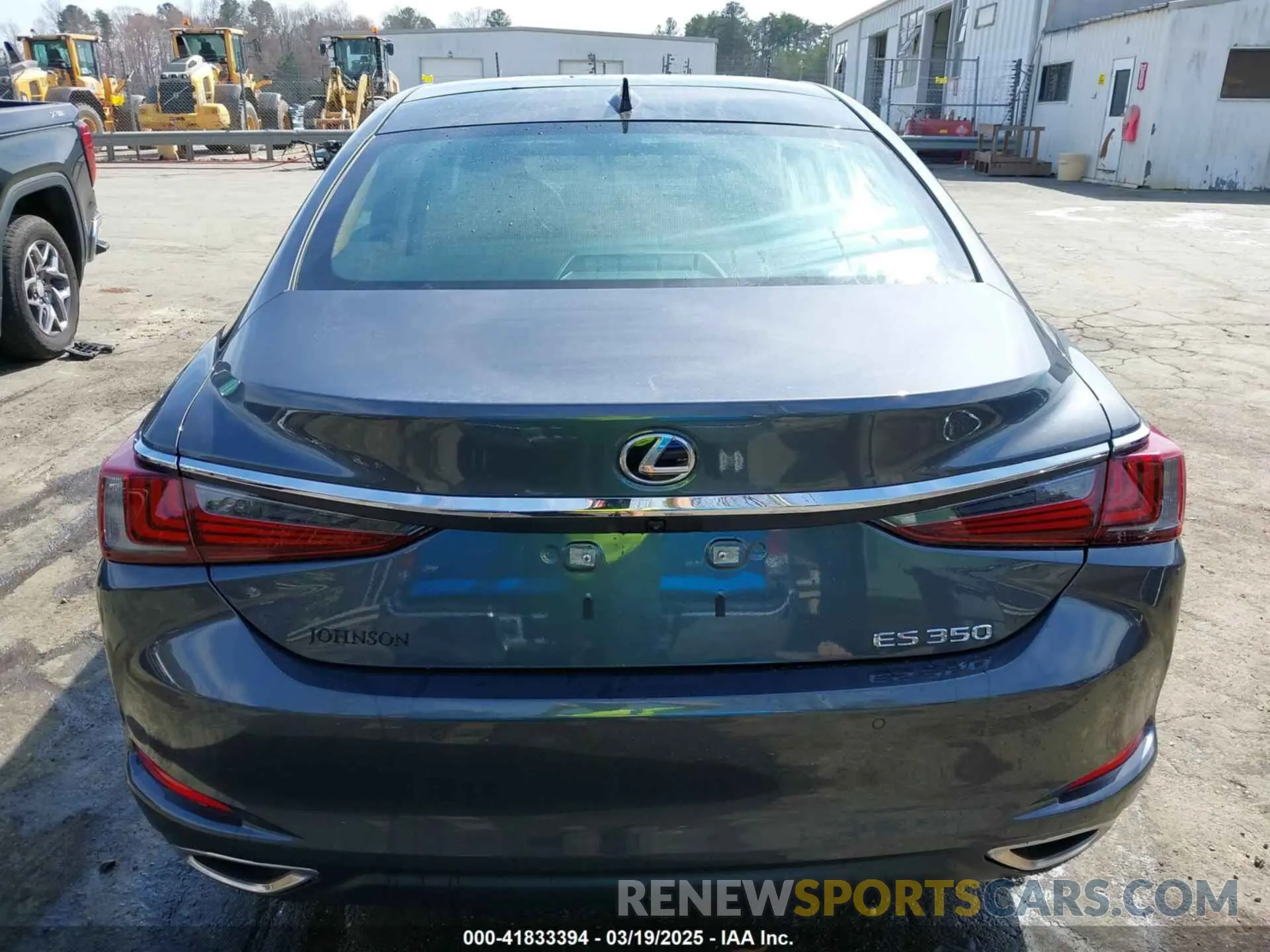 17 fotografías del automóvil dañado 58ADZ1B18RU181667 LEXUS ES 350 2024