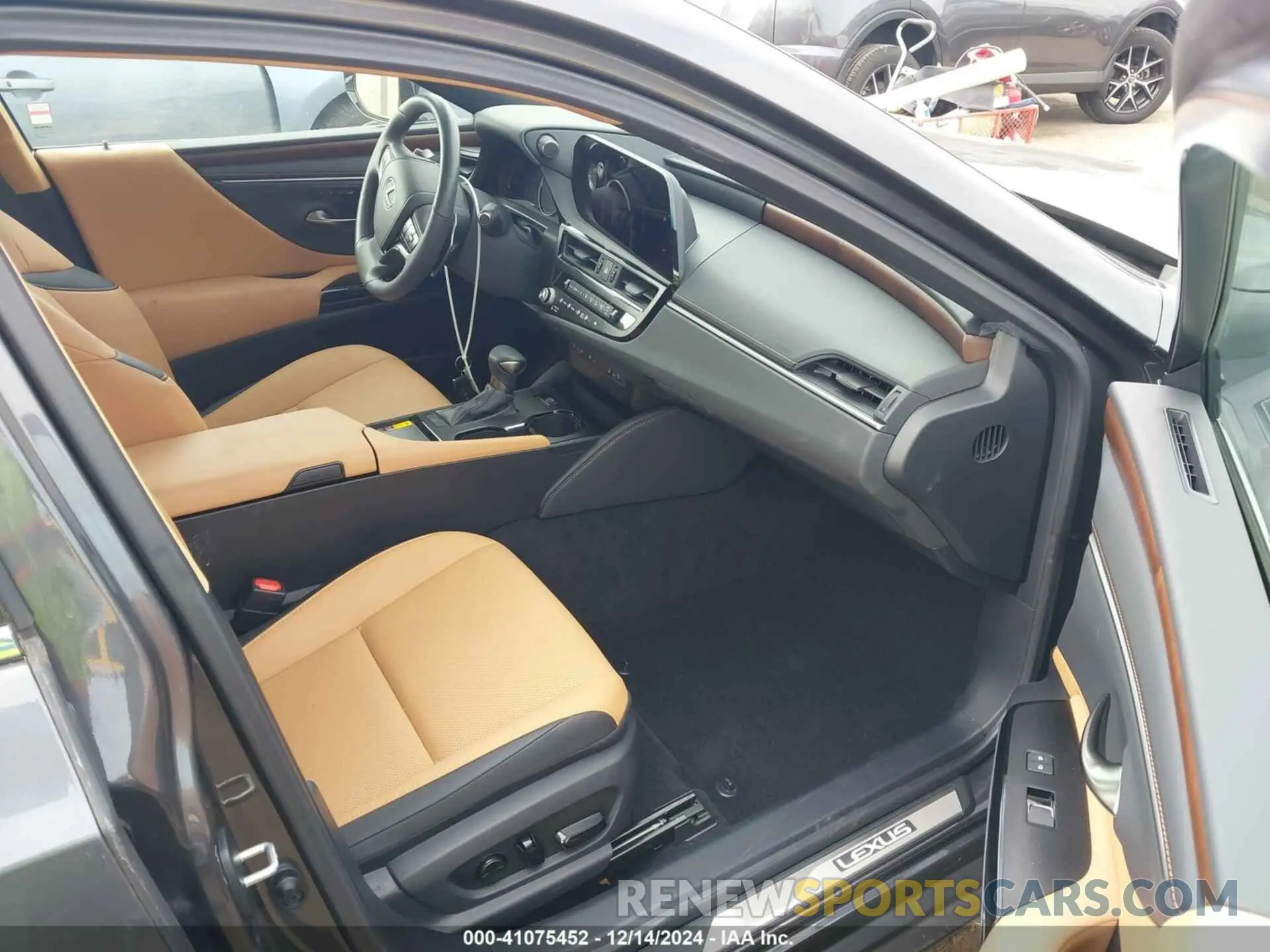 5 fotografías del automóvil dañado 58ADZ1B1XRU184294 LEXUS ES 350 2024