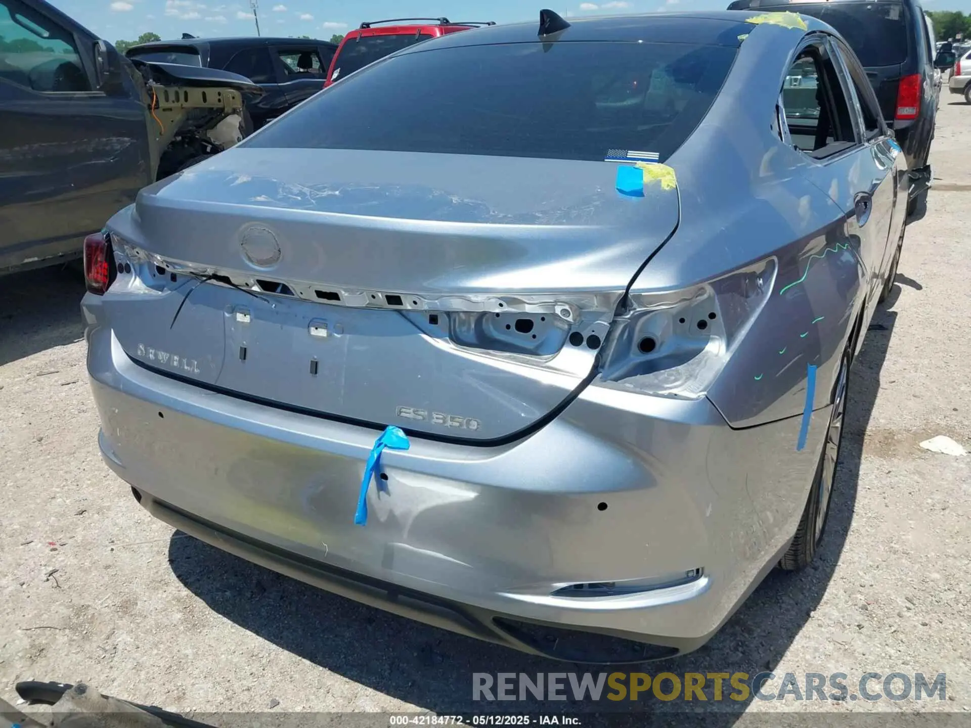 19 fotografías del automóvil dañado 58AEZ1B10RU181862 LEXUS ES 350 2024