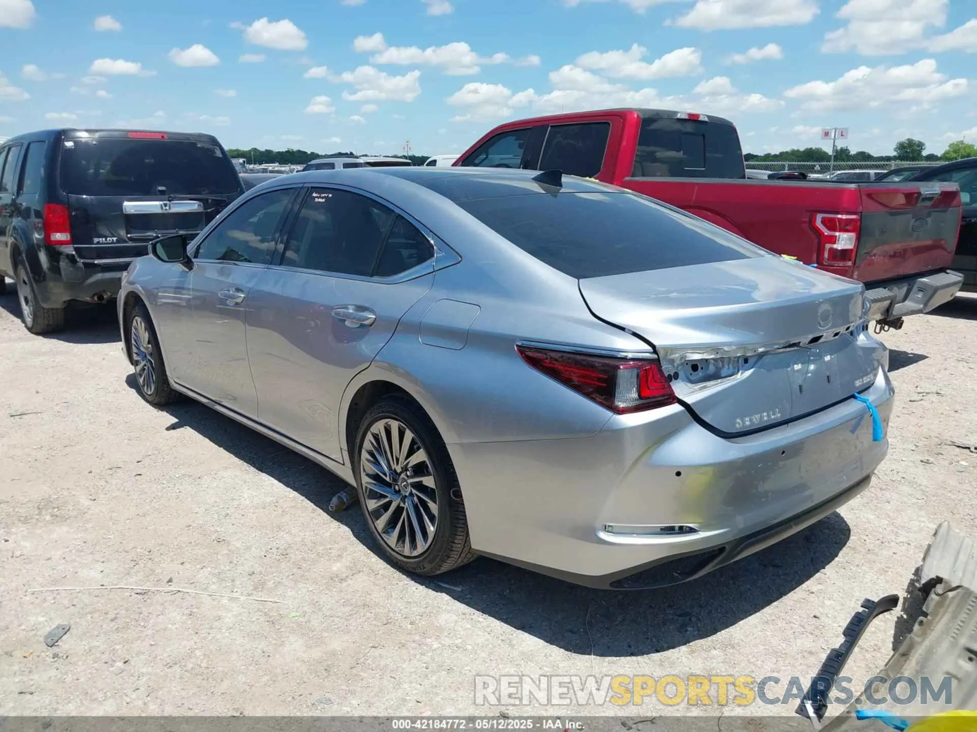 3 fotografías del automóvil dañado 58AEZ1B10RU181862 LEXUS ES 350 2024