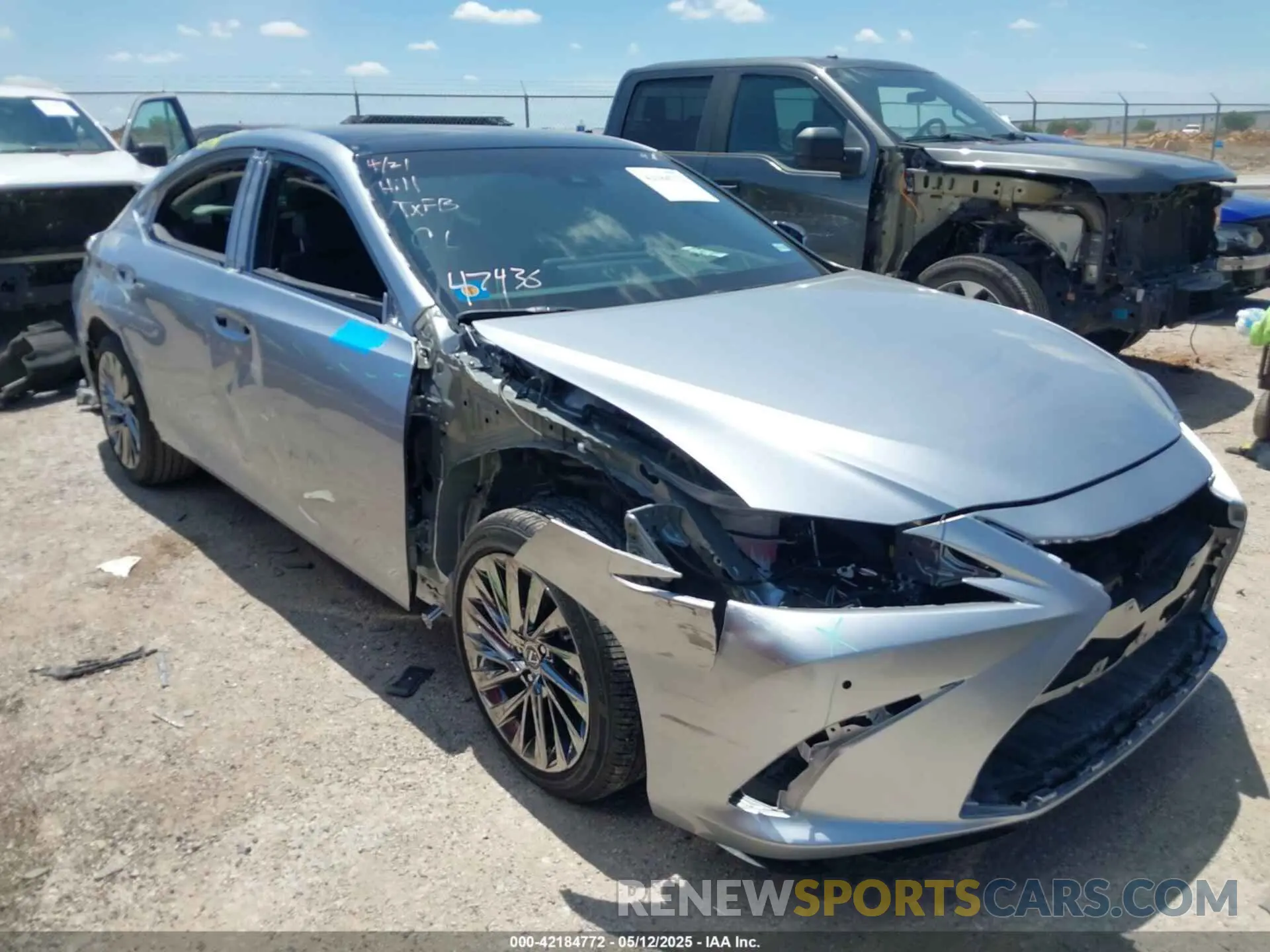 6 fotografías del automóvil dañado 58AEZ1B10RU181862 LEXUS ES 350 2024
