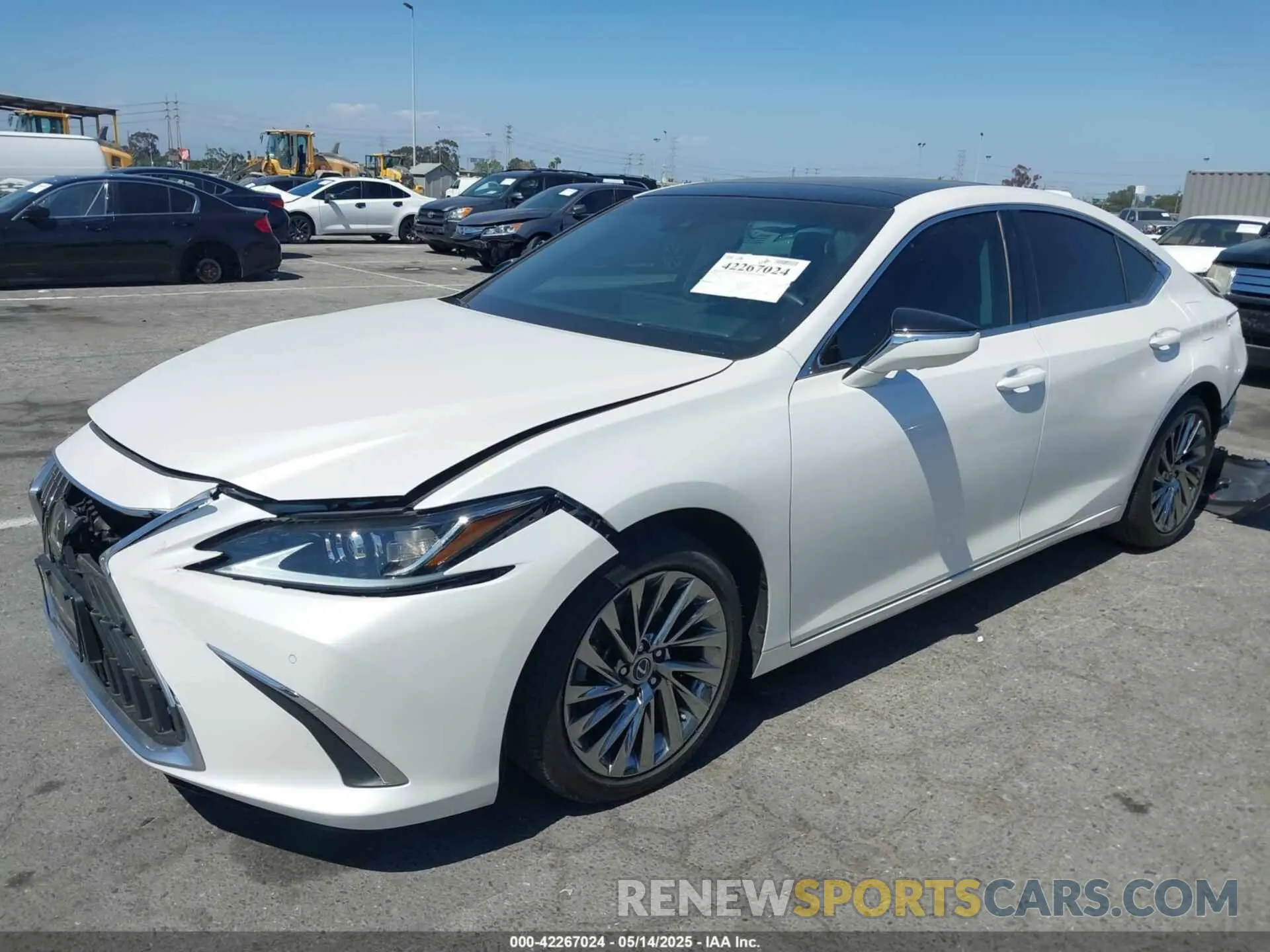 2 fotografías del automóvil dañado 58AEZ1B17RU162144 LEXUS ES 350 2024
