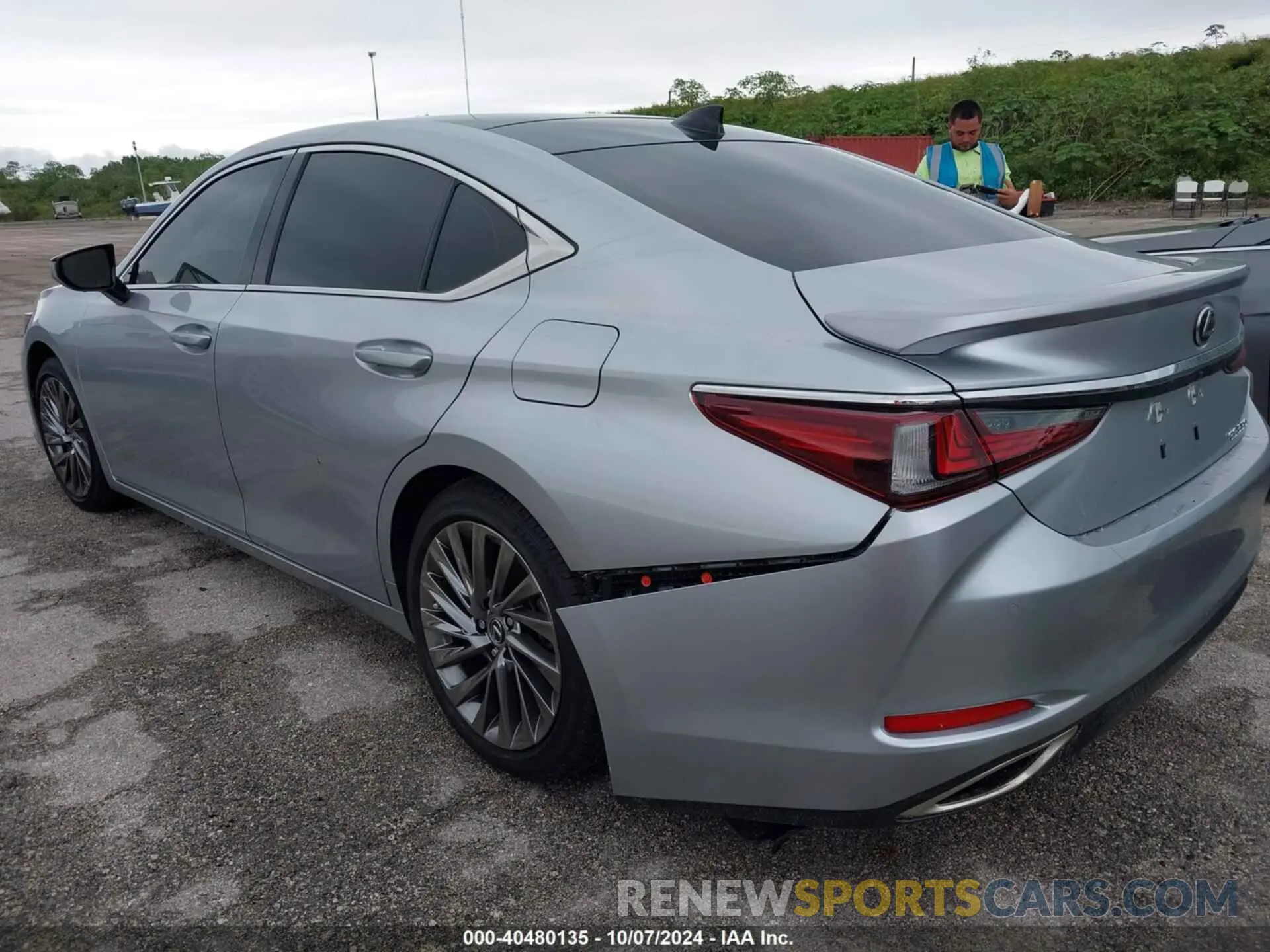 3 fotografías del automóvil dañado 58AFZ1B12RU171712 LEXUS ES 350 2024