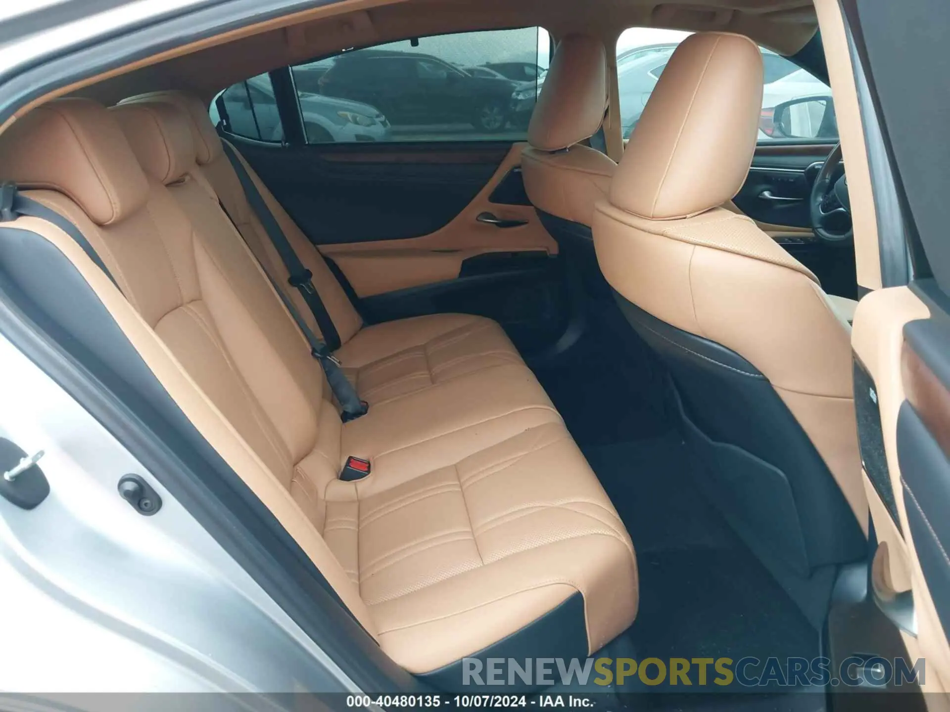 8 fotografías del automóvil dañado 58AFZ1B12RU171712 LEXUS ES 350 2024
