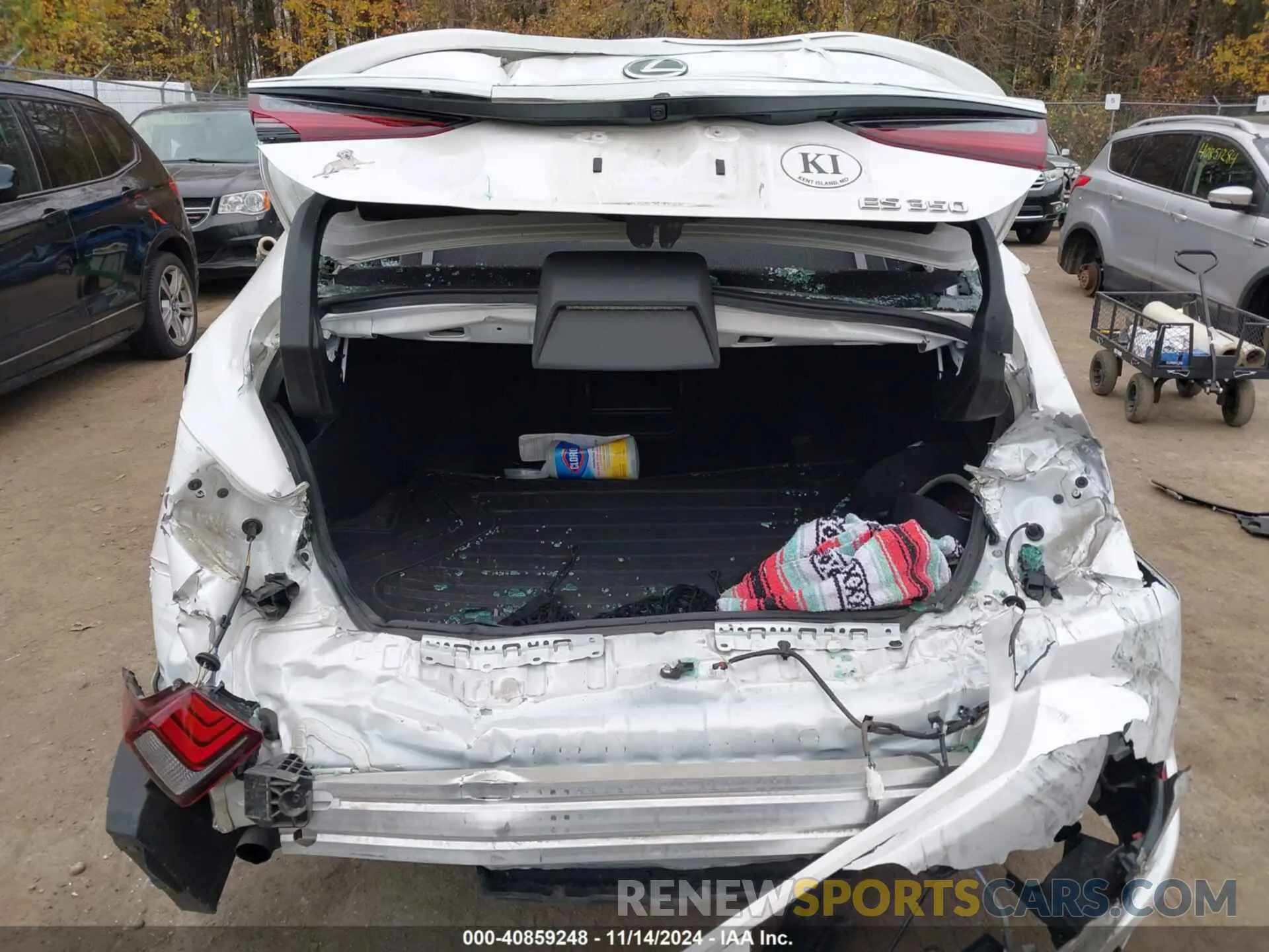 16 fotografías del automóvil dañado 58AFZ1B18RU161511 LEXUS ES 350 2024